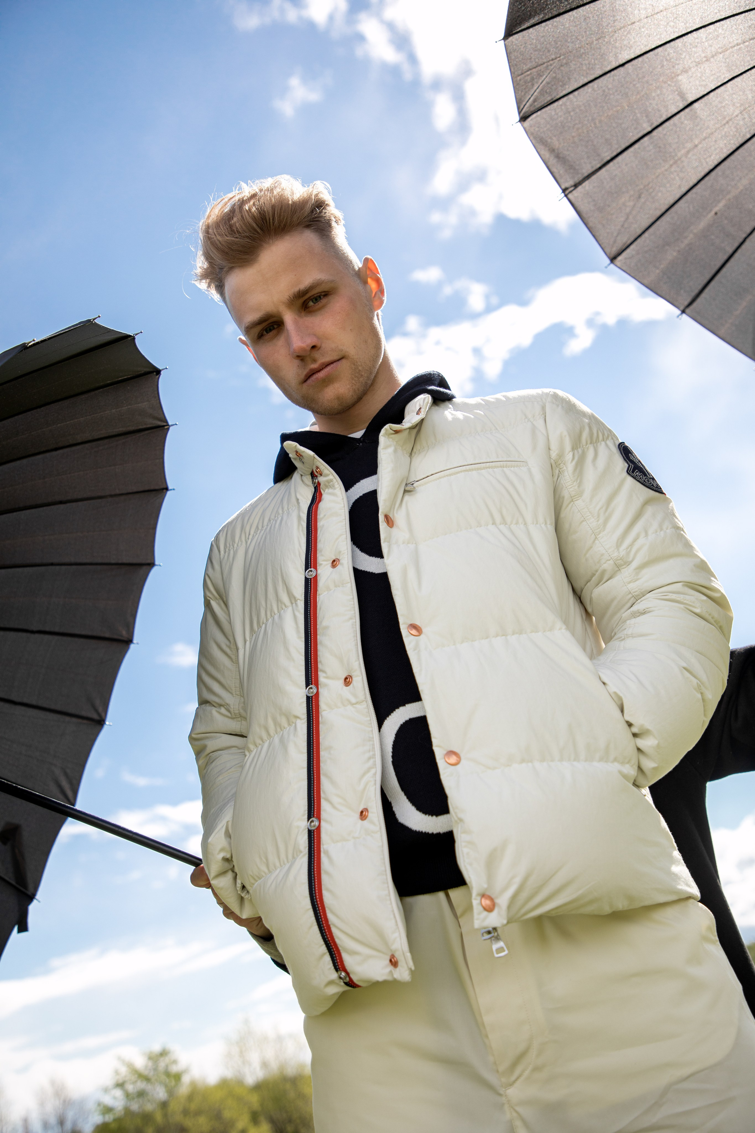 Модель для предметной съемки Игорь А Н.Новгород | Sale Easy