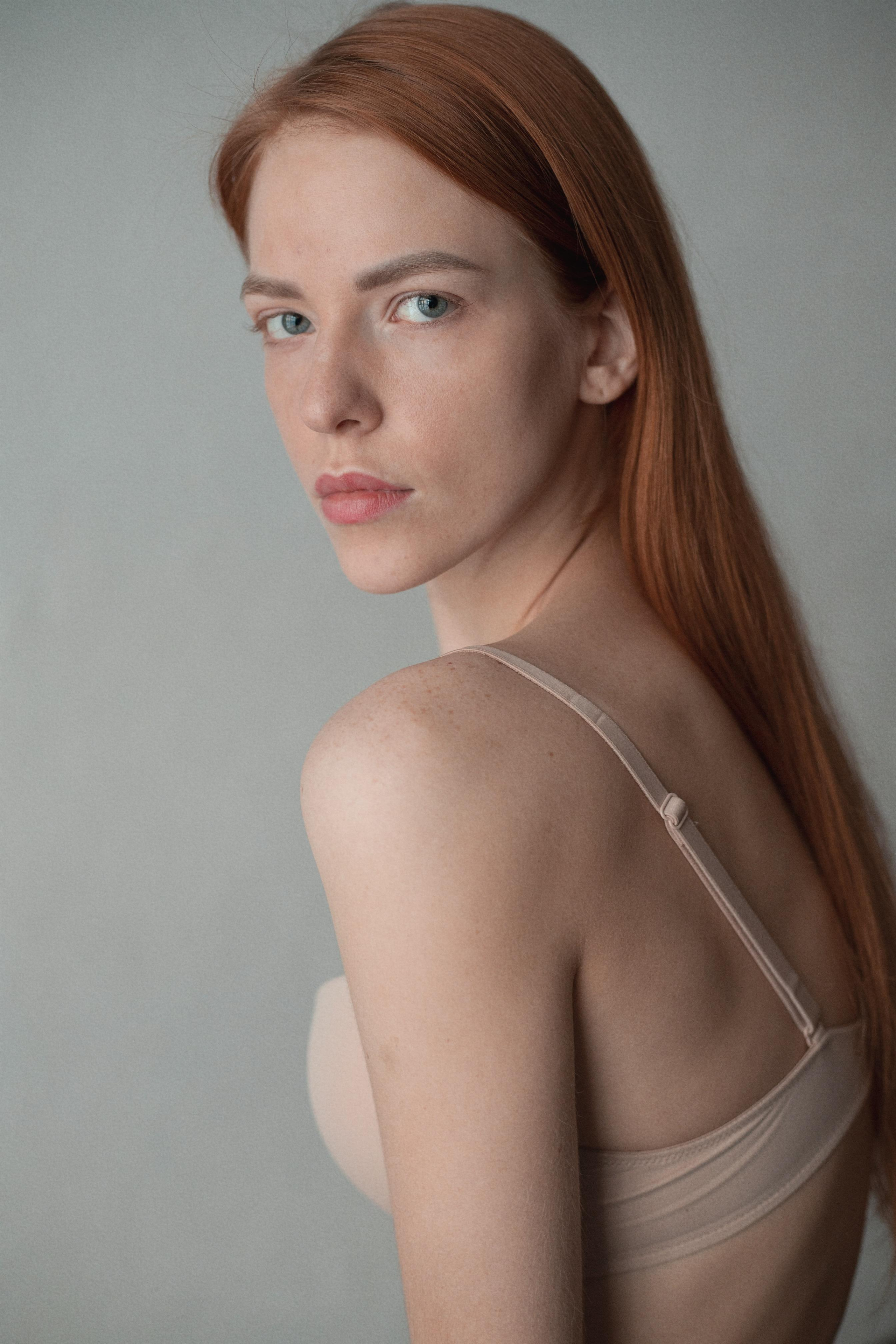 Модель для предметной съемки Елизавета А.С-Петербург | Sale Easy