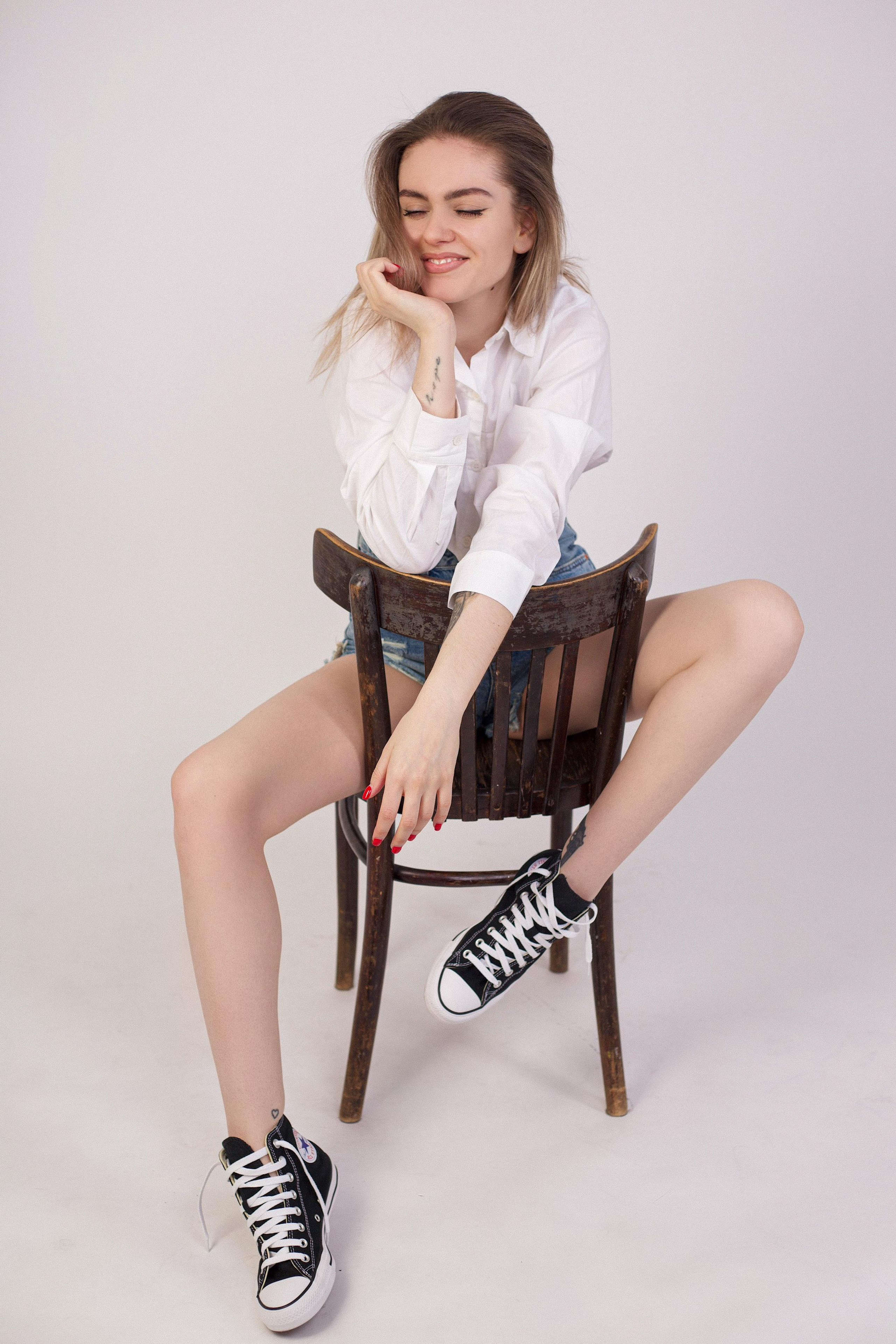 Модель для предметной съемки Эвелина С-Петербург | Sale Easy