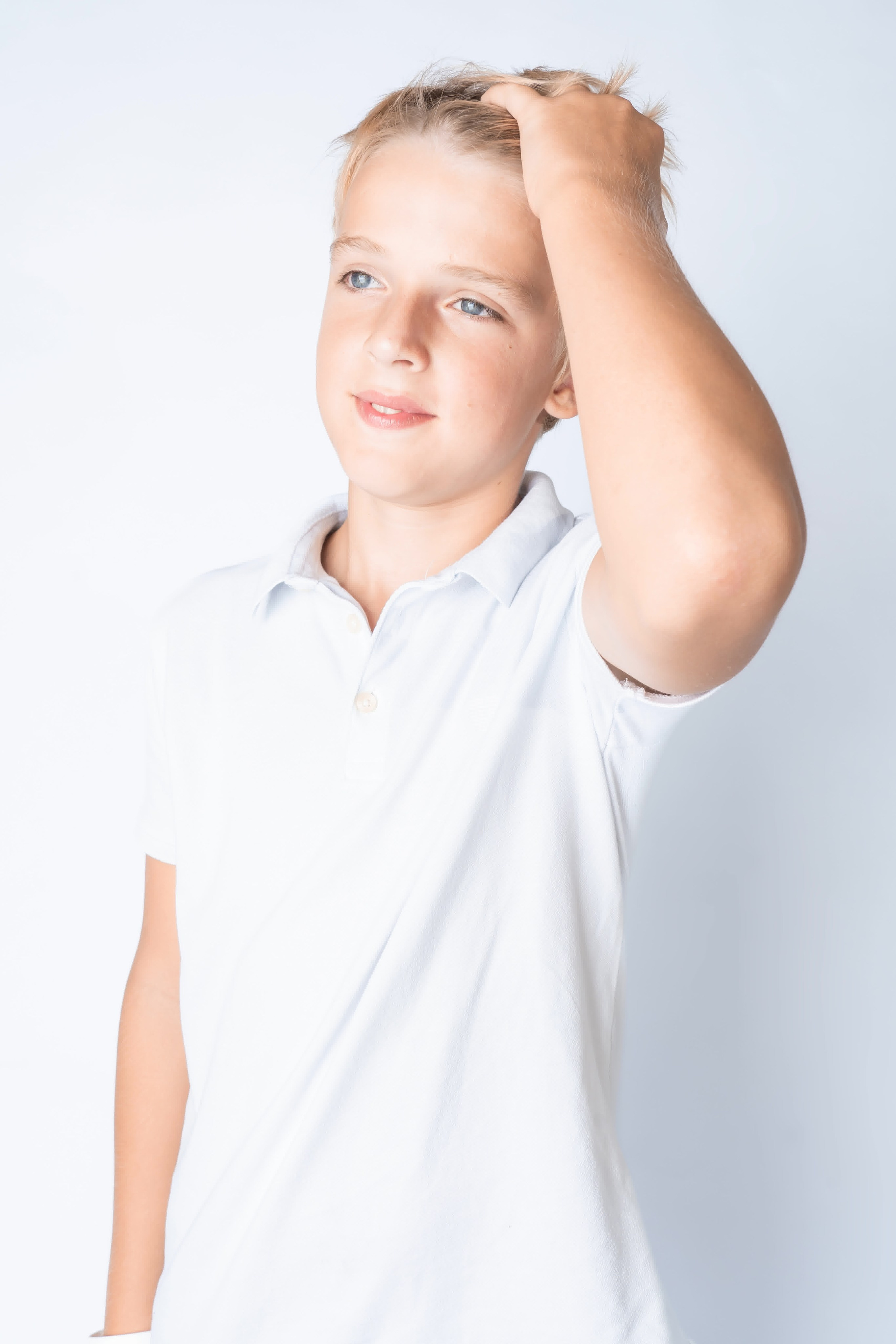 Модель Тимофей Б для предметной съемки  в Сочи| Sale Easy