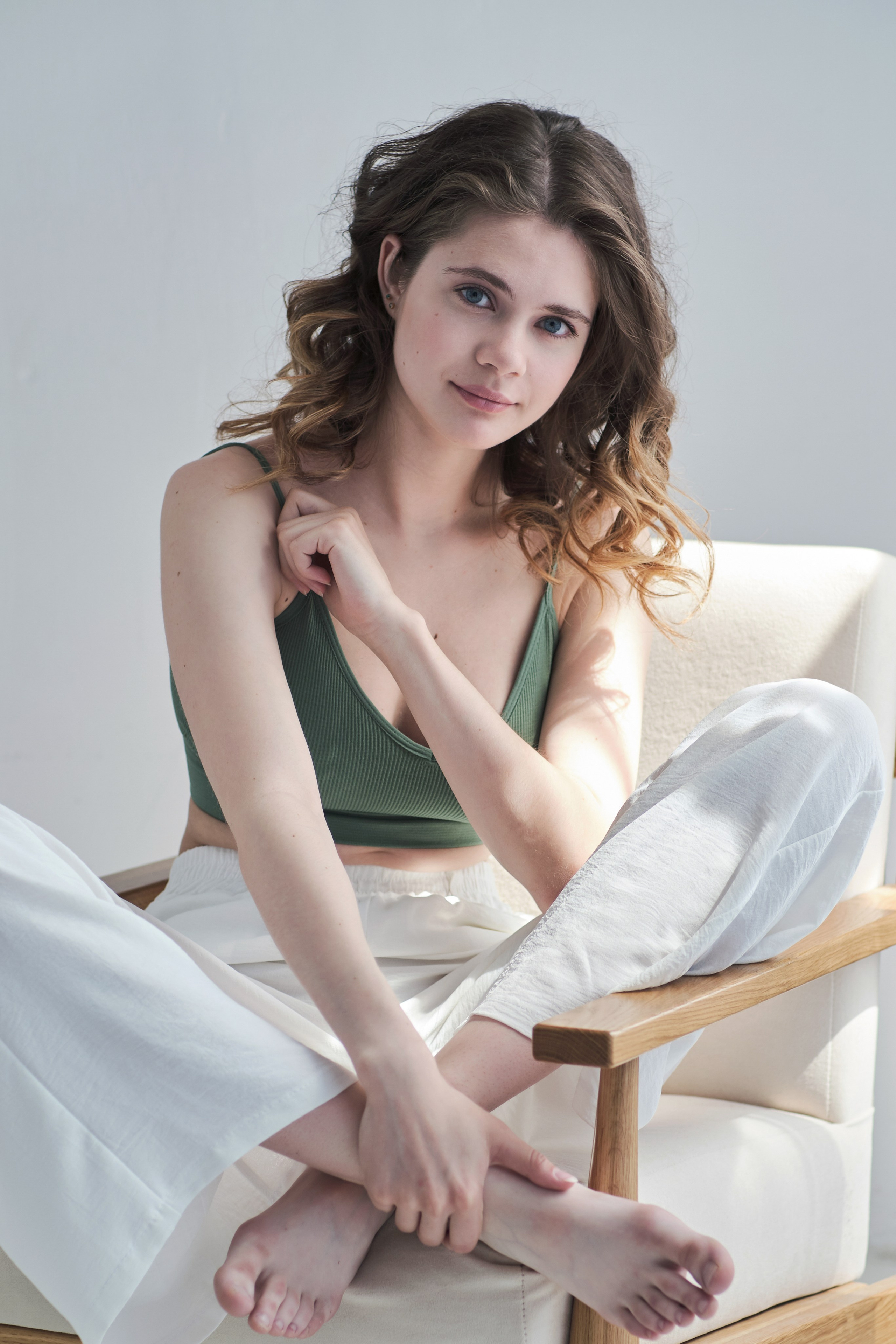 Модель для предметной съемки Владислава Н.Н.| Sale Easy