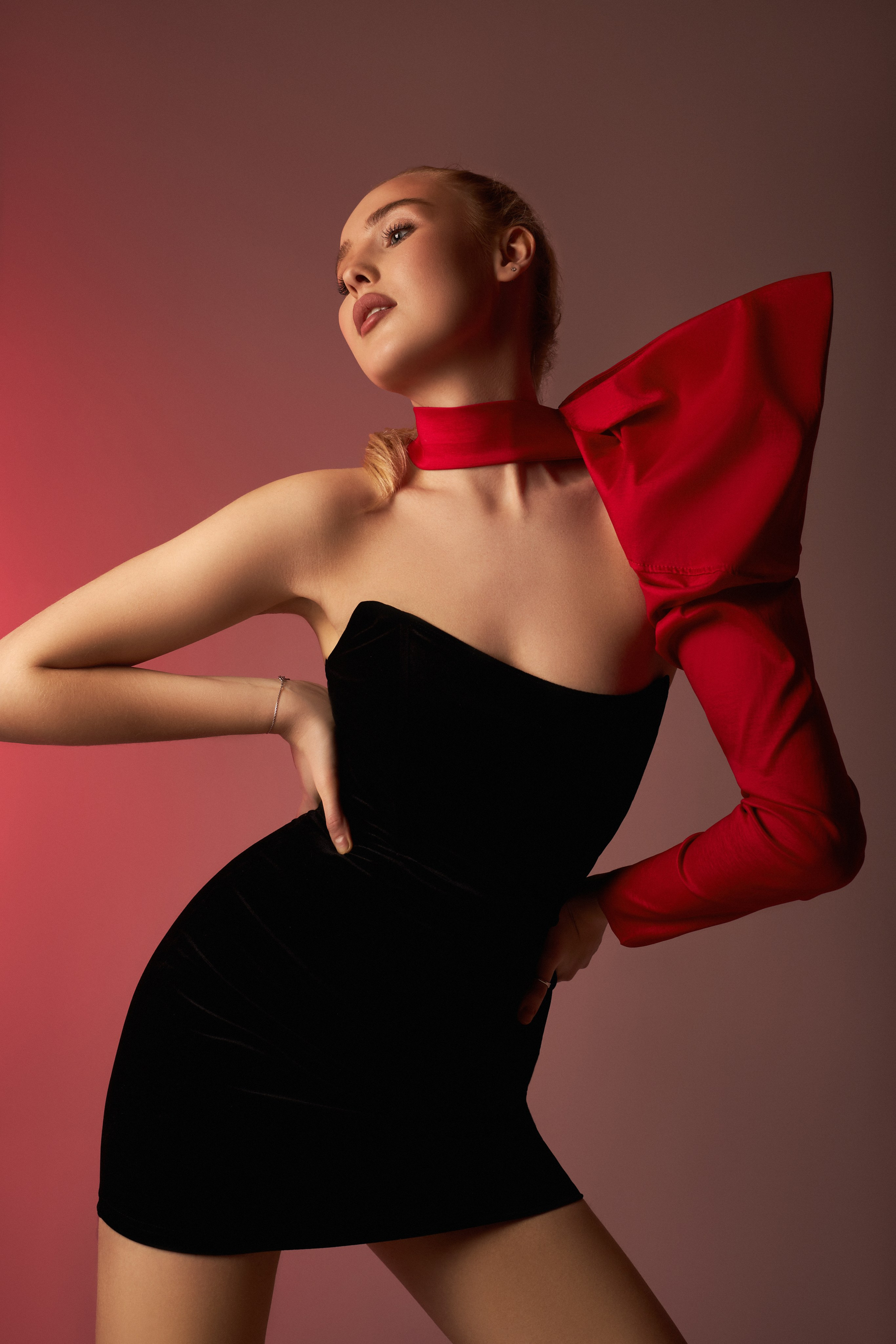 Модель для предметной съемки Анна Т. Казань| Sale Easy