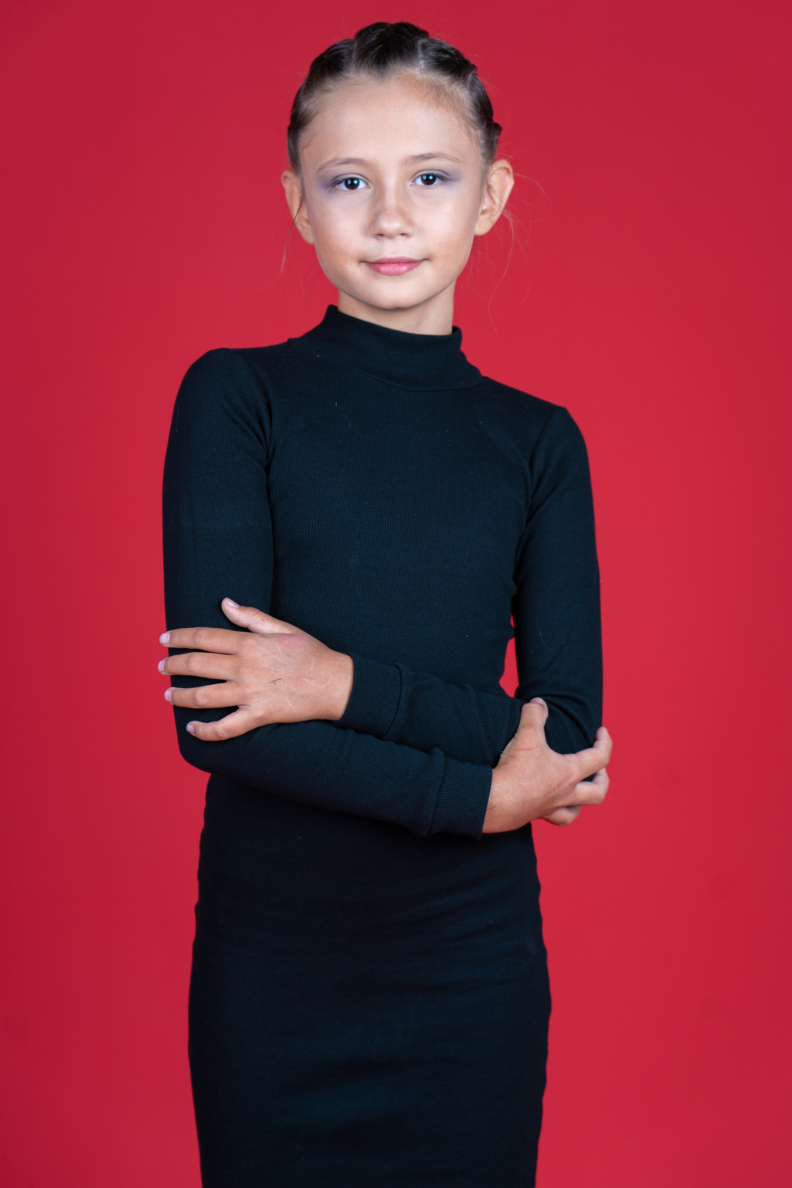 Модель девочка Полина К для предметной съемки в Сочи| Sale Easy