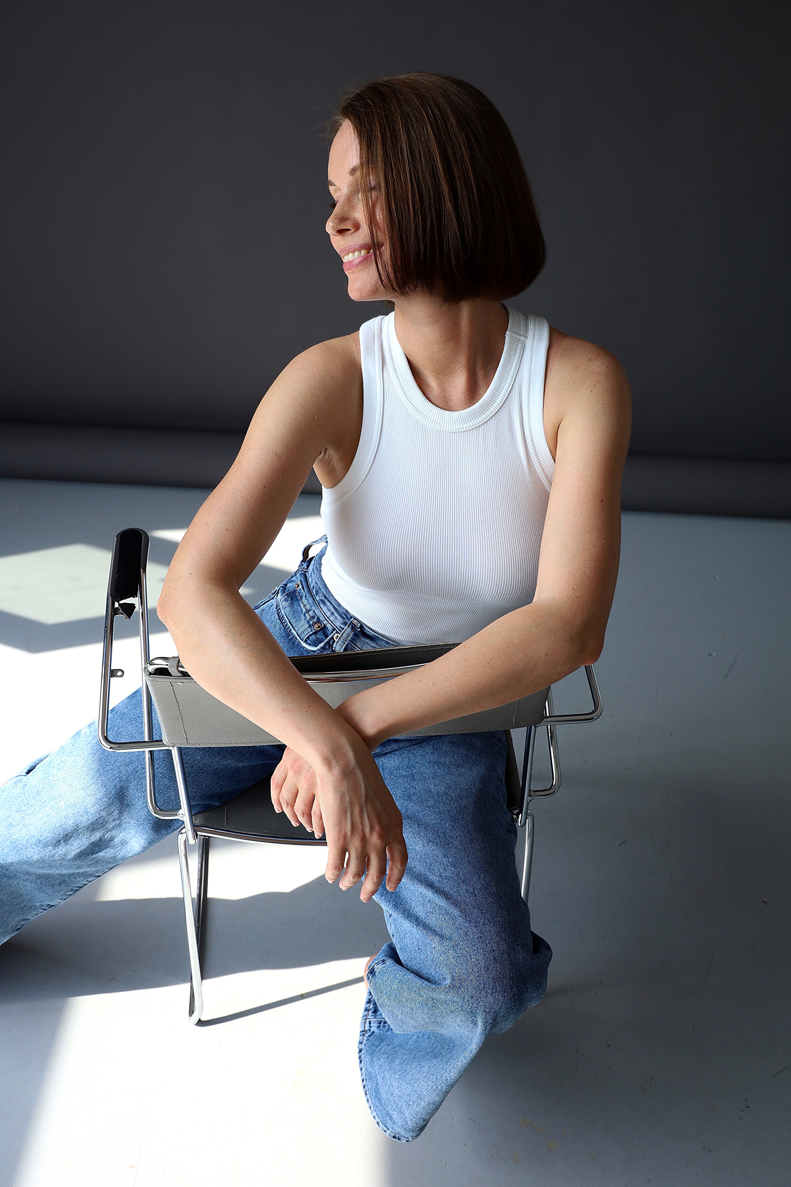 Модель для предметной съемки Надежда С.-Пб| Sale Easy