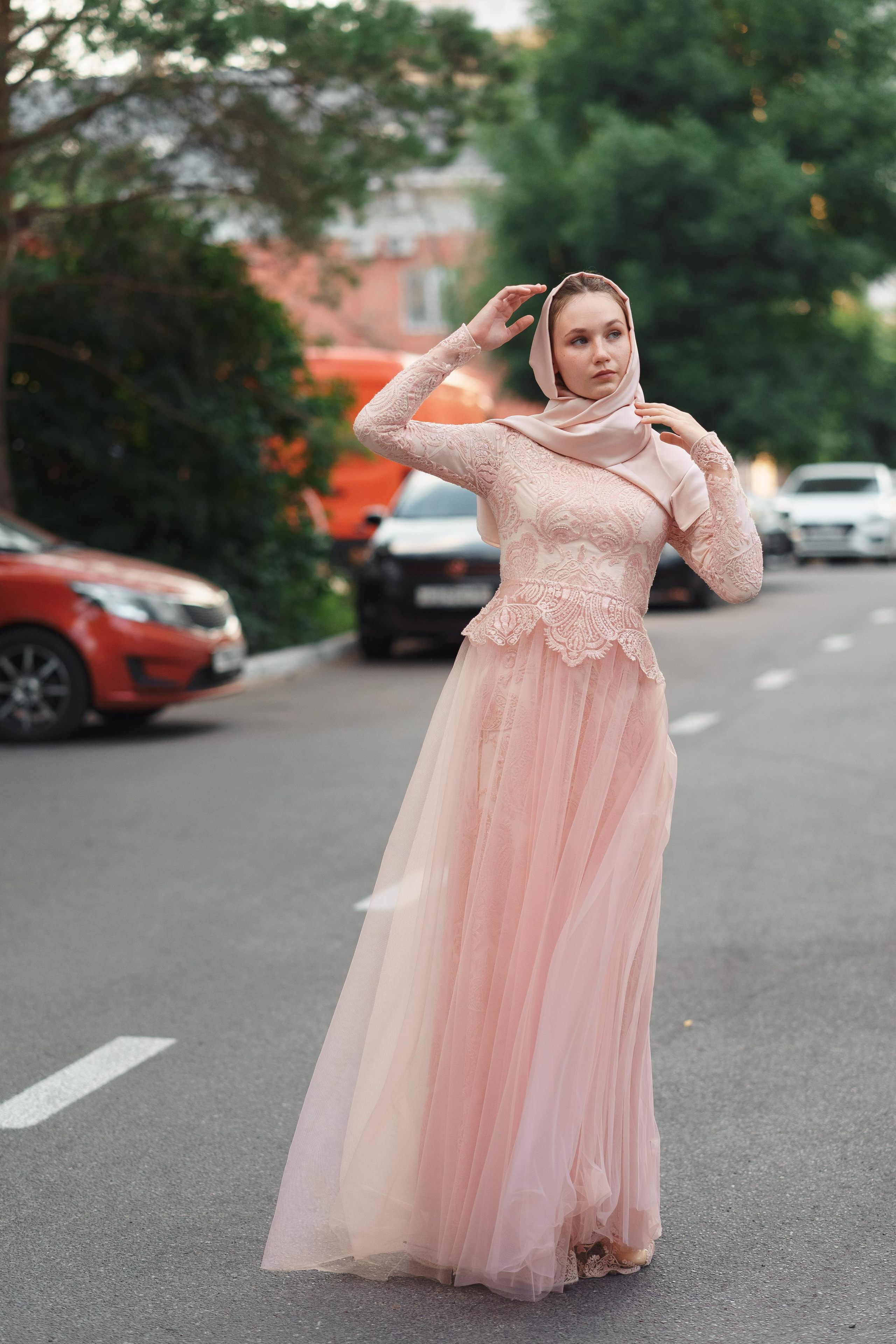 Модель для предметной съемки Диана Казань| Sale Easy