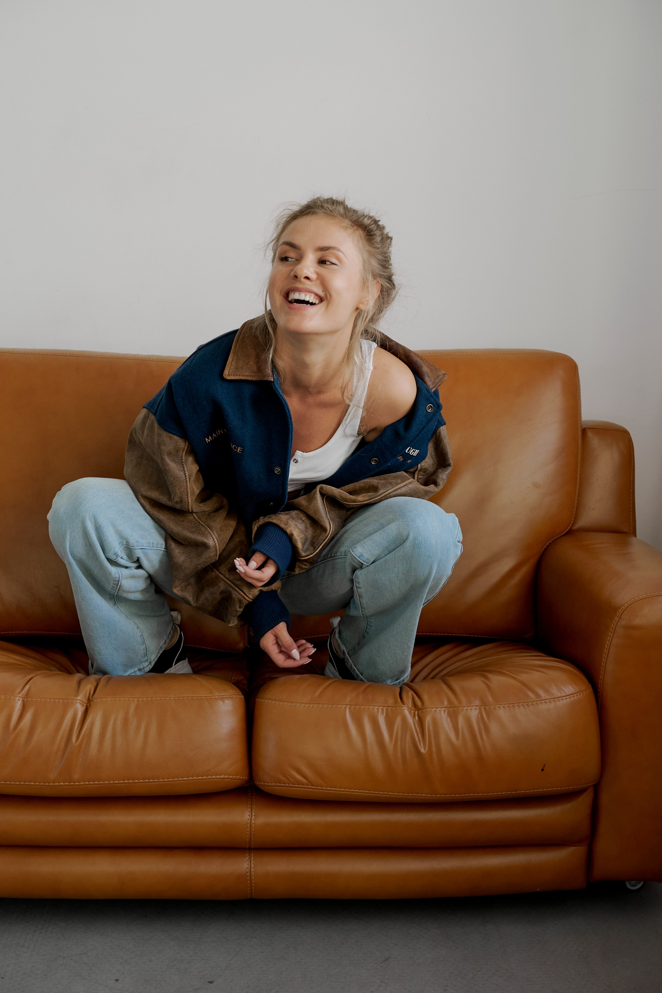 Модель для предметной съемки Ксения Ж Москва| Sale Easy