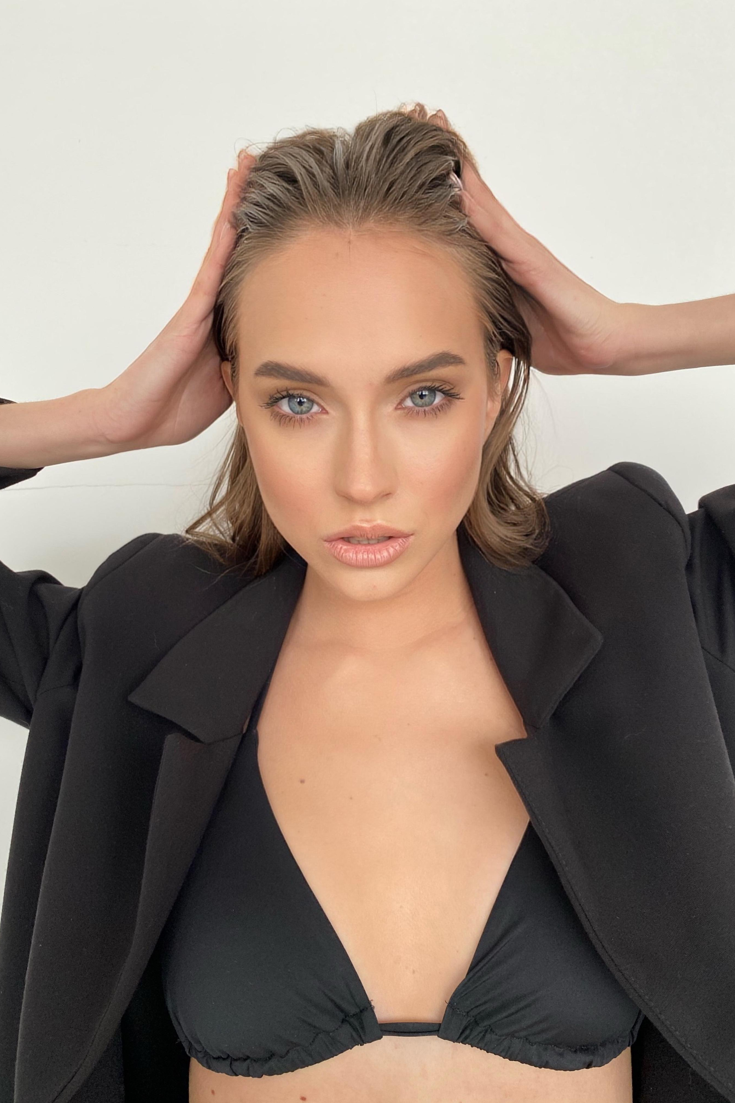 Модель для предметной съемки Мария Е. Москва| Sale Easy