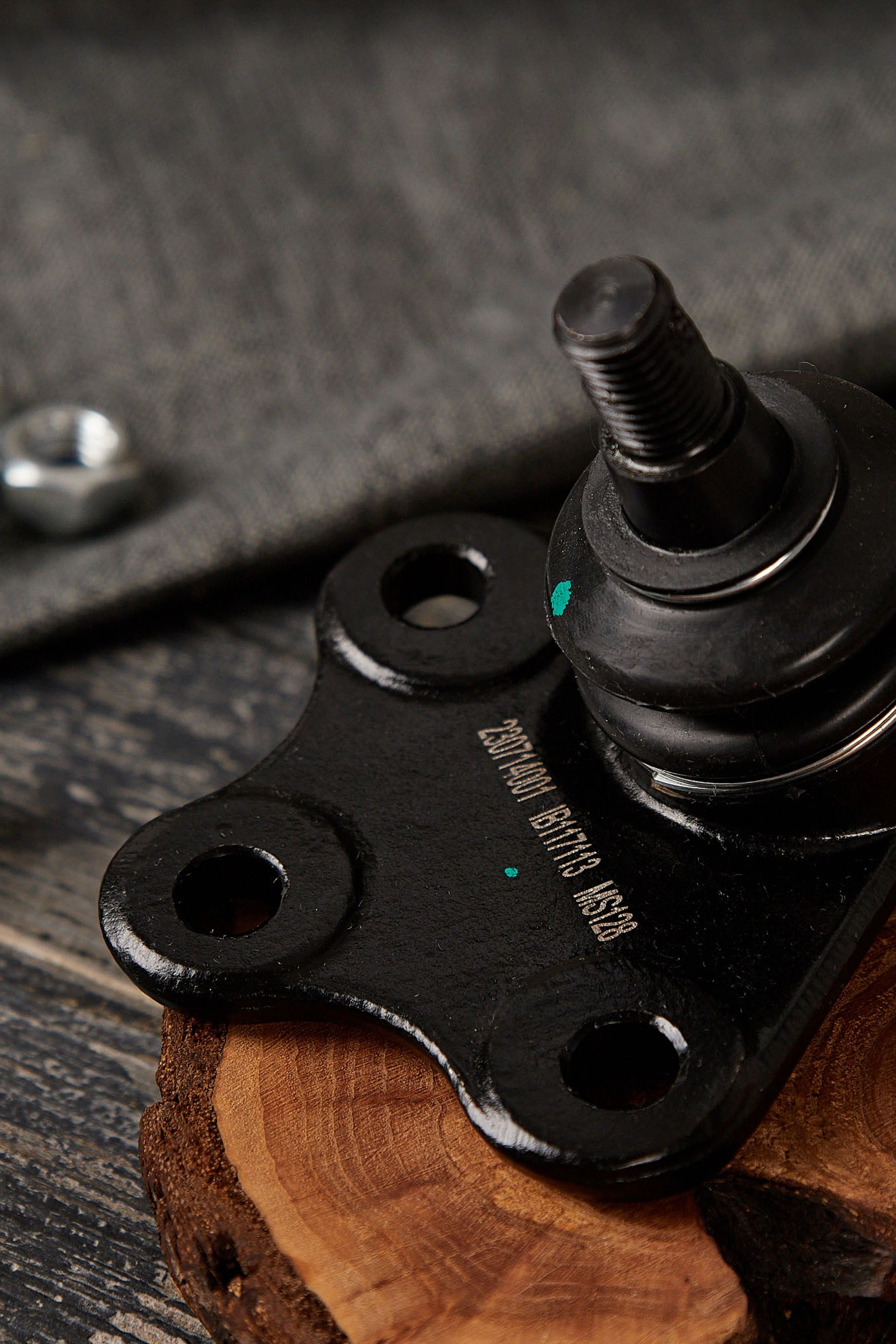 Предметная съемка автотоваров, которая привлекает внимание клиентов к особенностям товара.