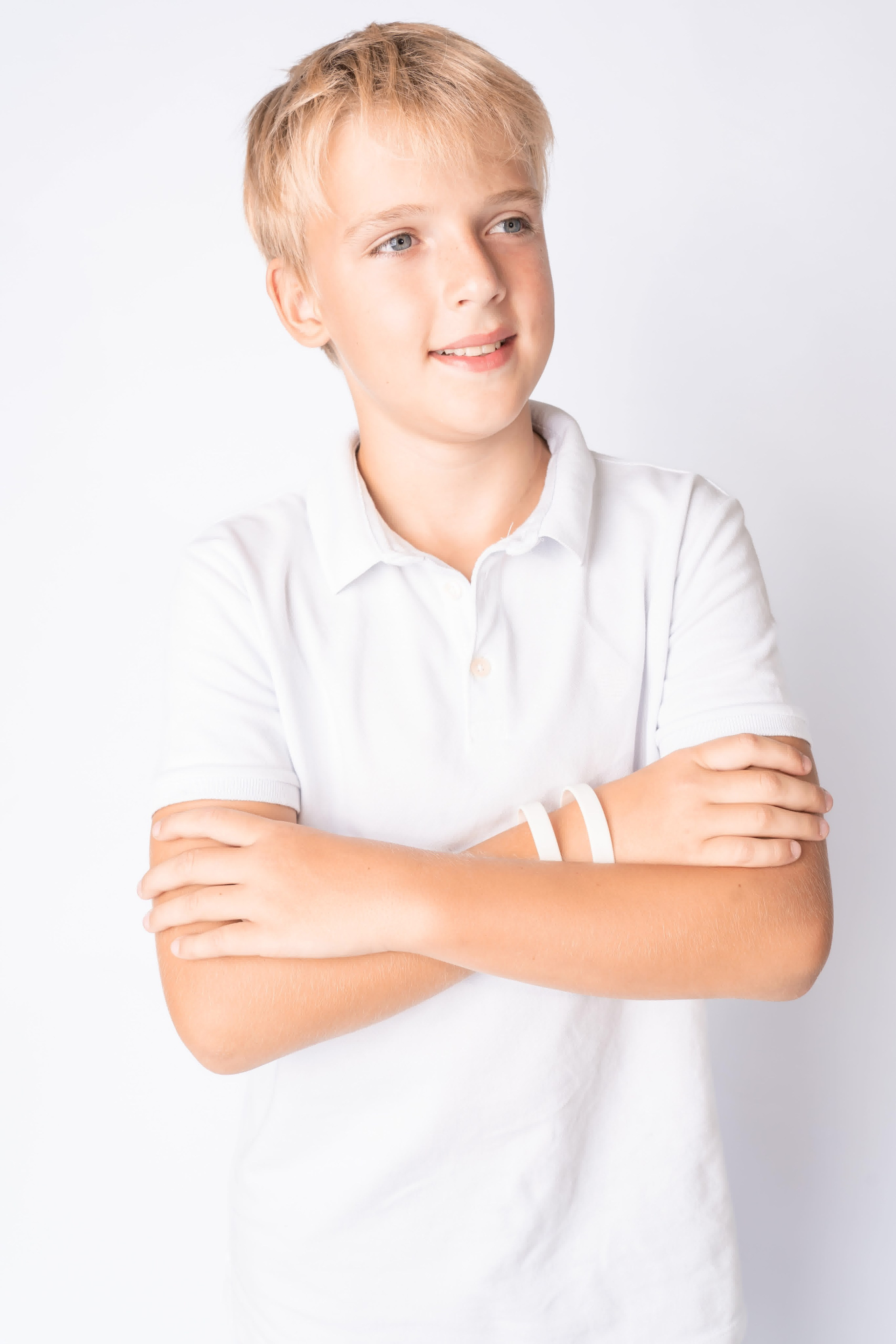 Модель Тимофей Б для предметной съемки  в Сочи| Sale Easy