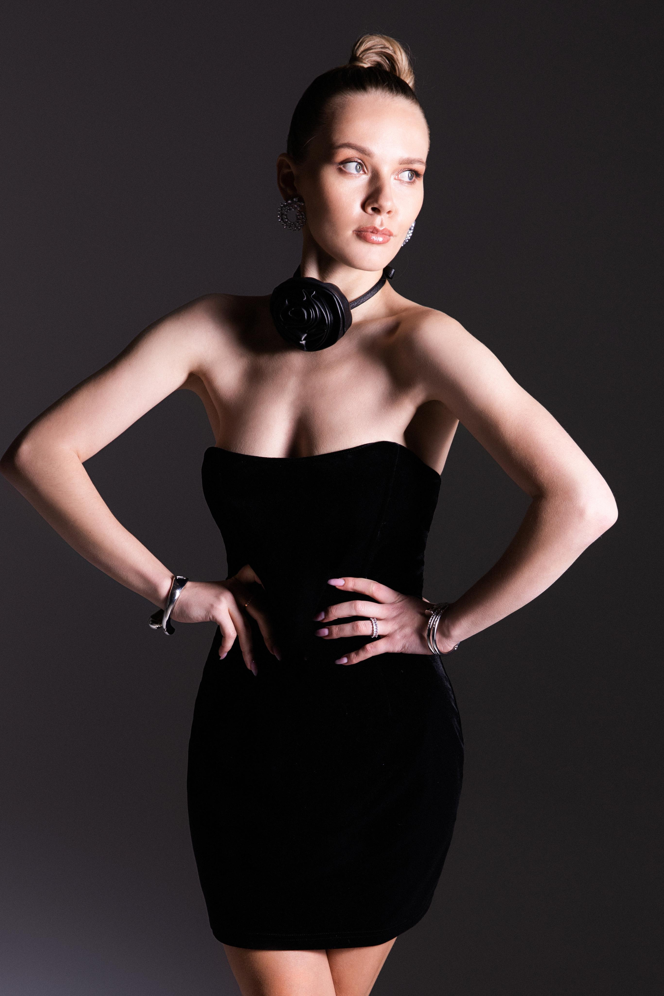 Модель для предметной съемки Карина А. Москва| Sale Easy