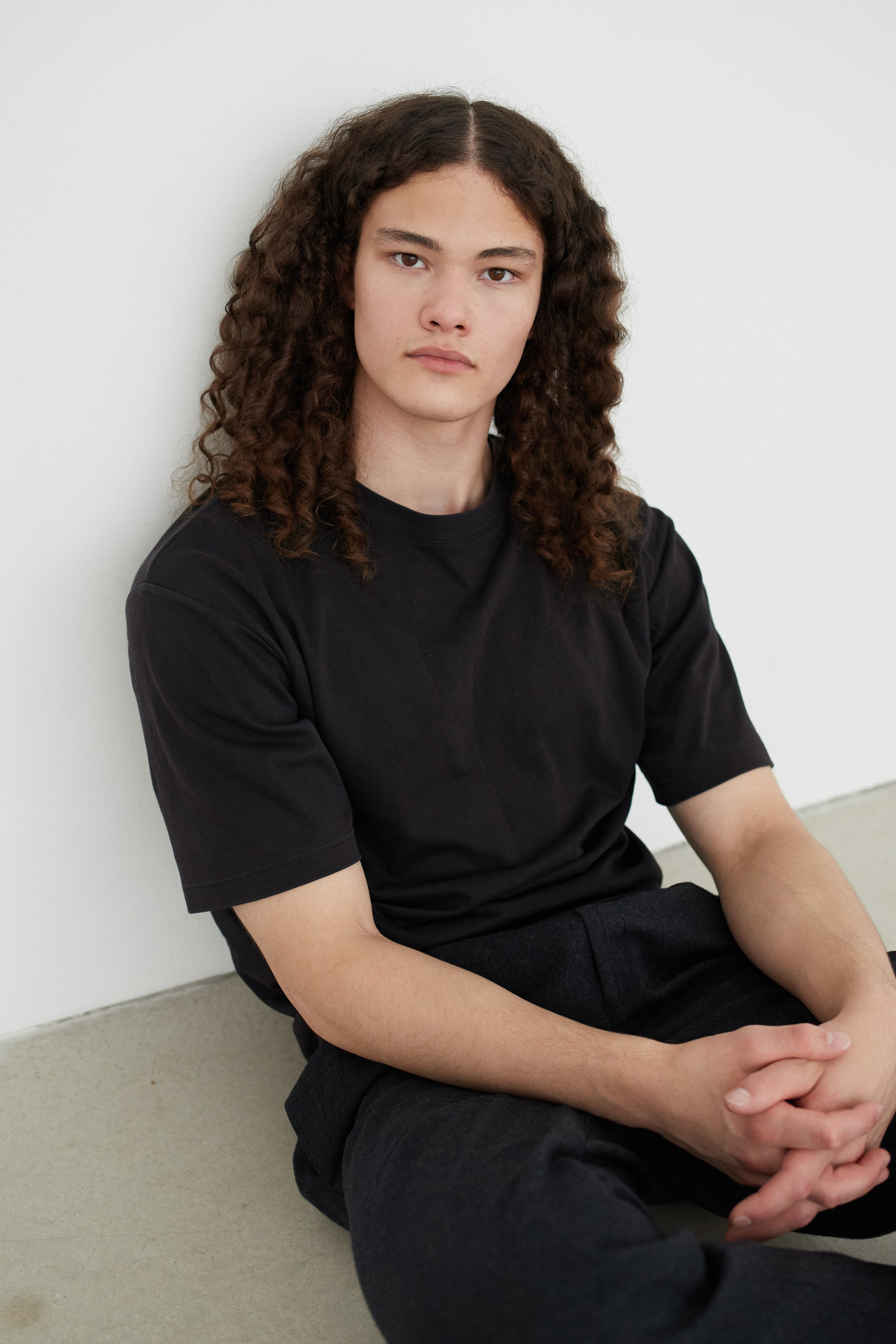 Модель для предметной съемки Егор id 29 025 С.-Пб| Sale Easy