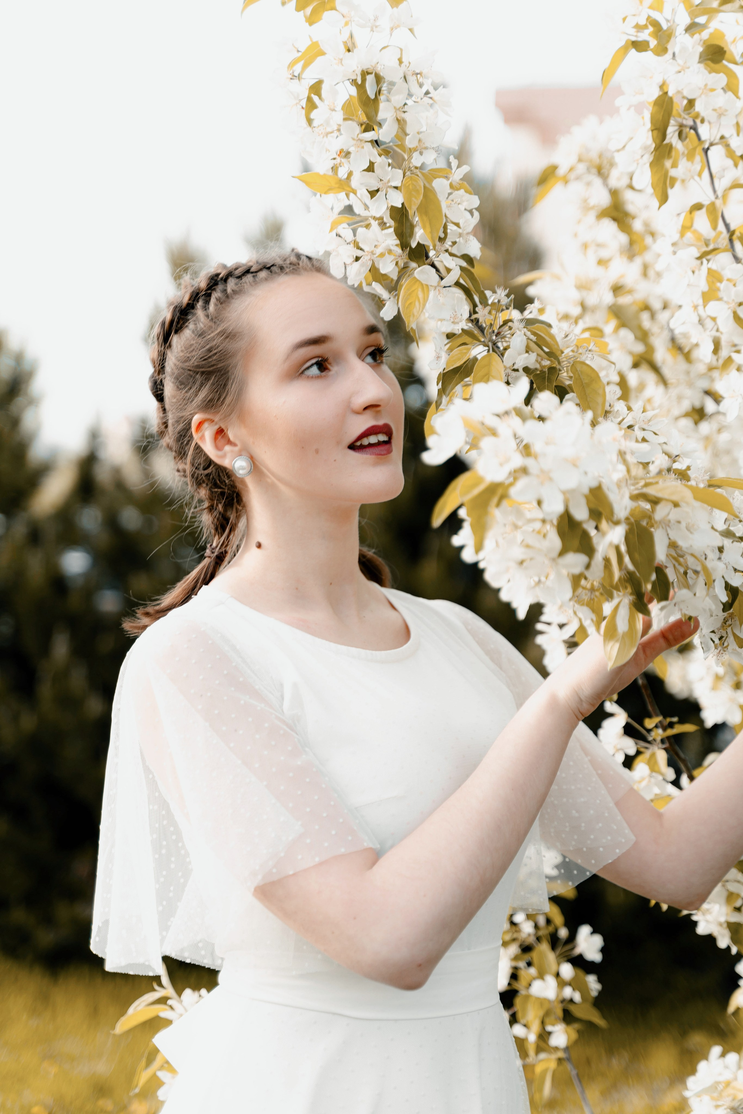 Модель для предметной съемки Назира Казань| Sale Easy