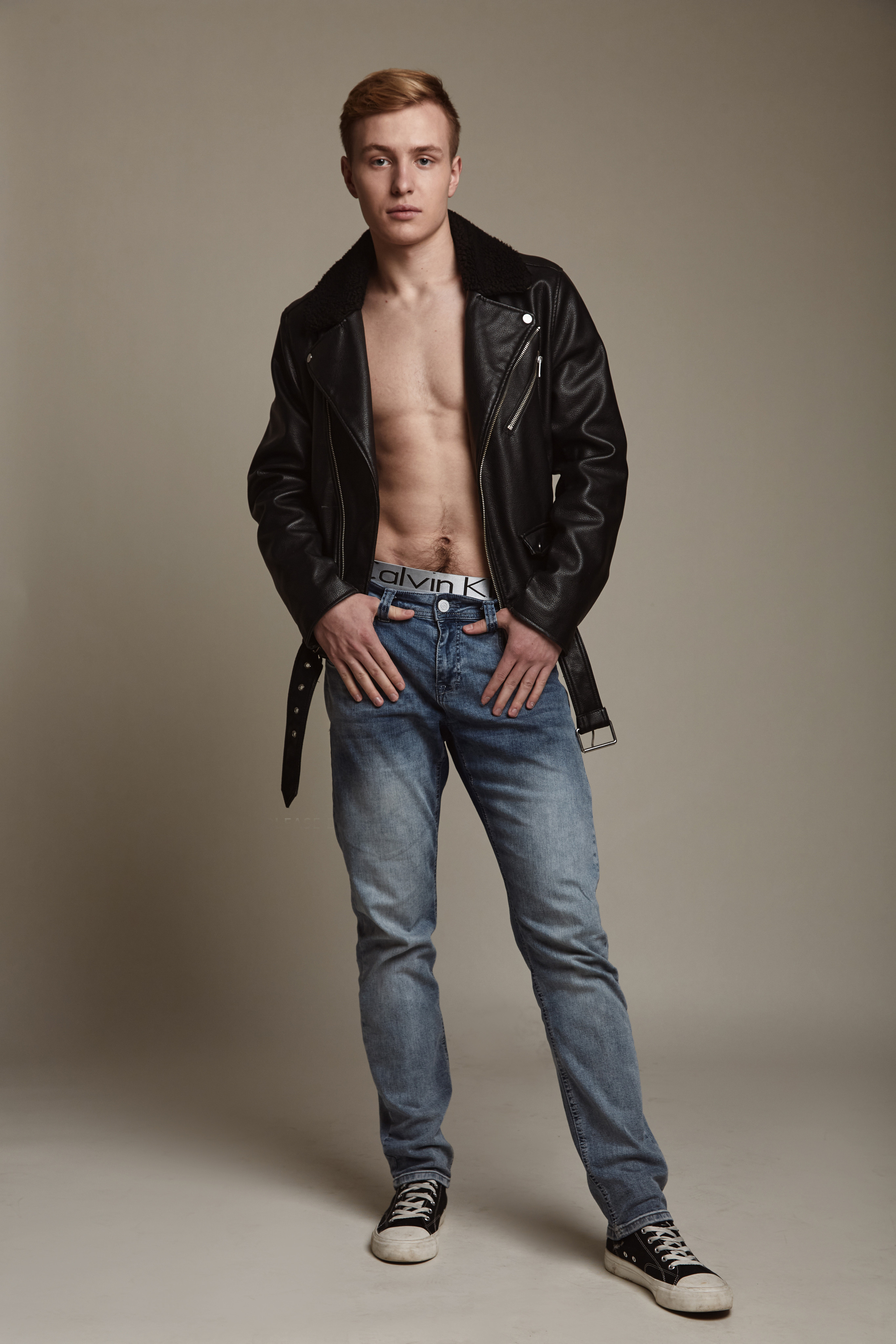 Модель для съемки для маркетплейсов Михаил В. Москва | Sale Easy