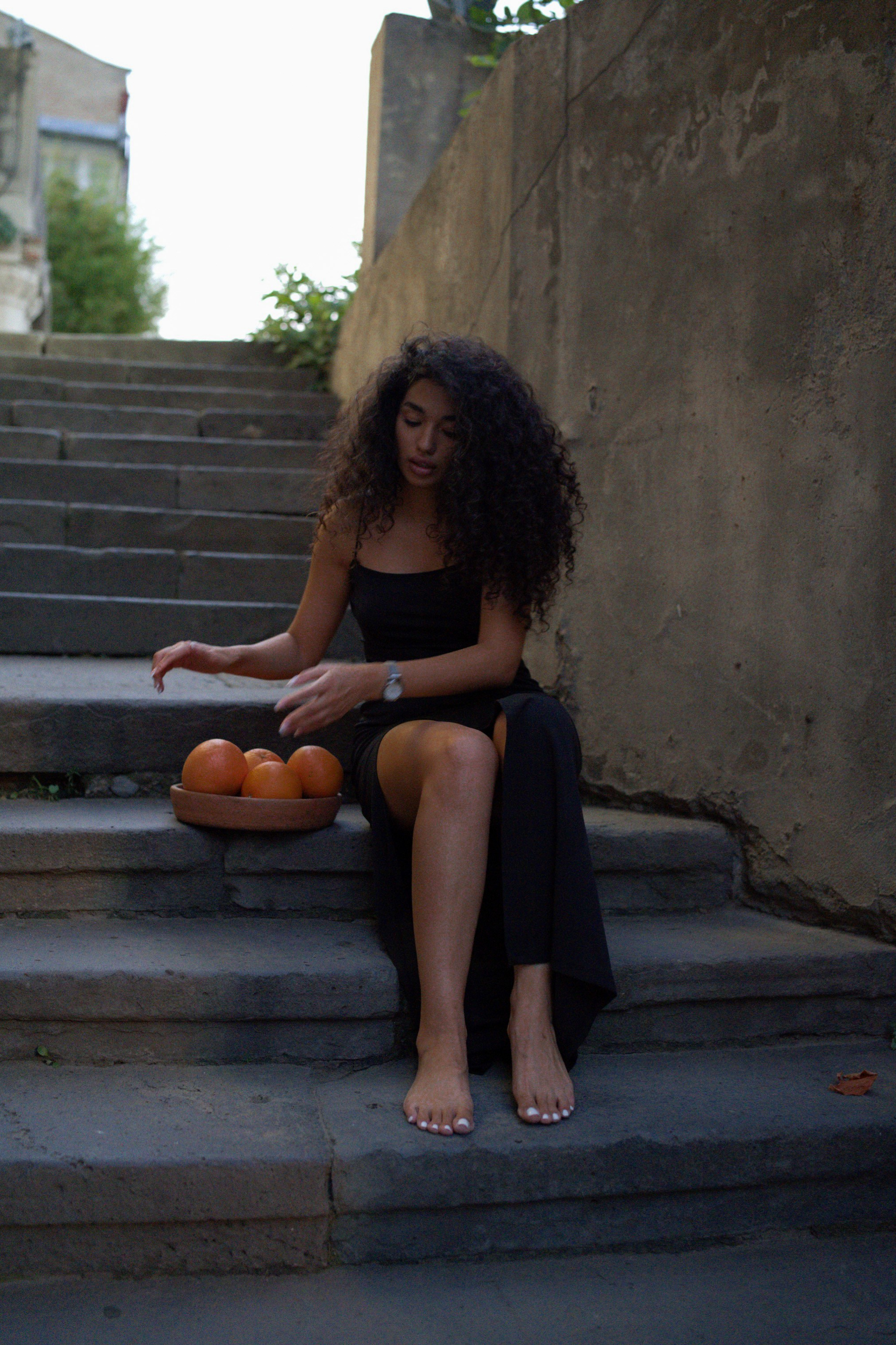 Модель для предметной съемки Мона Москва| Sale Easy