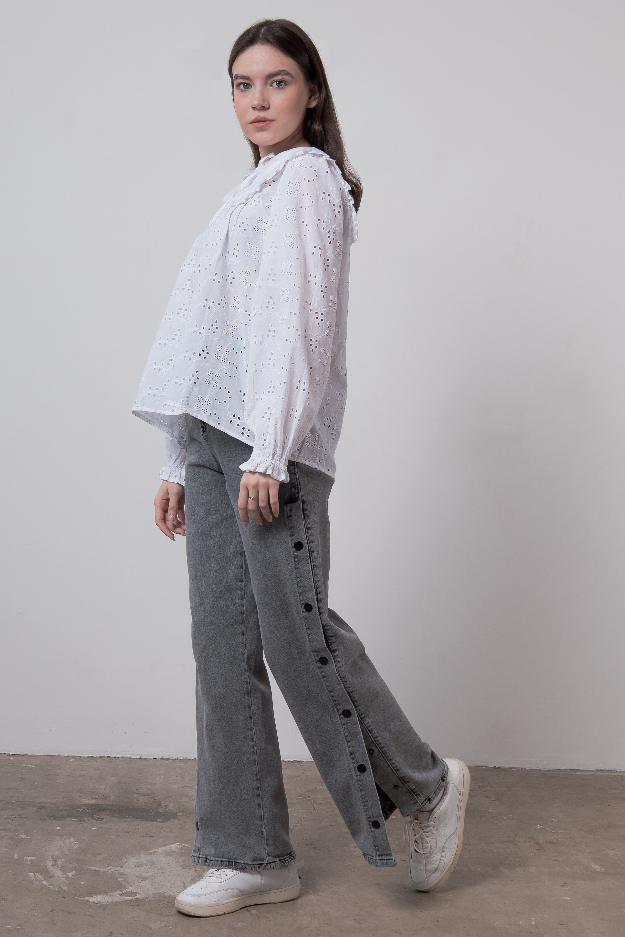 Портфолио. Фото женской одежды для маркетплейсов | Sale Easy