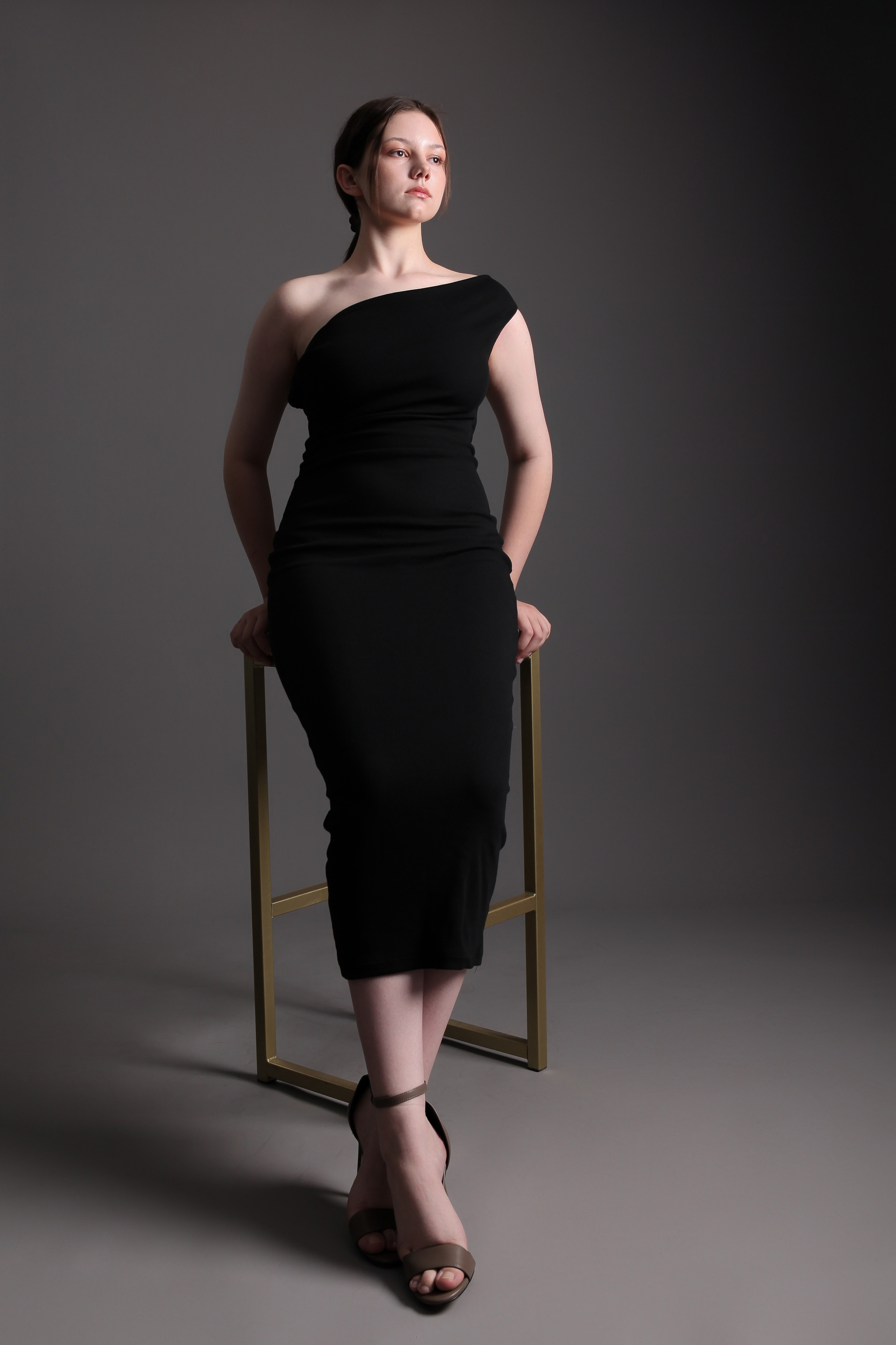 Модель для предметной съемки Виктория З Новосибирск| Sale Easy