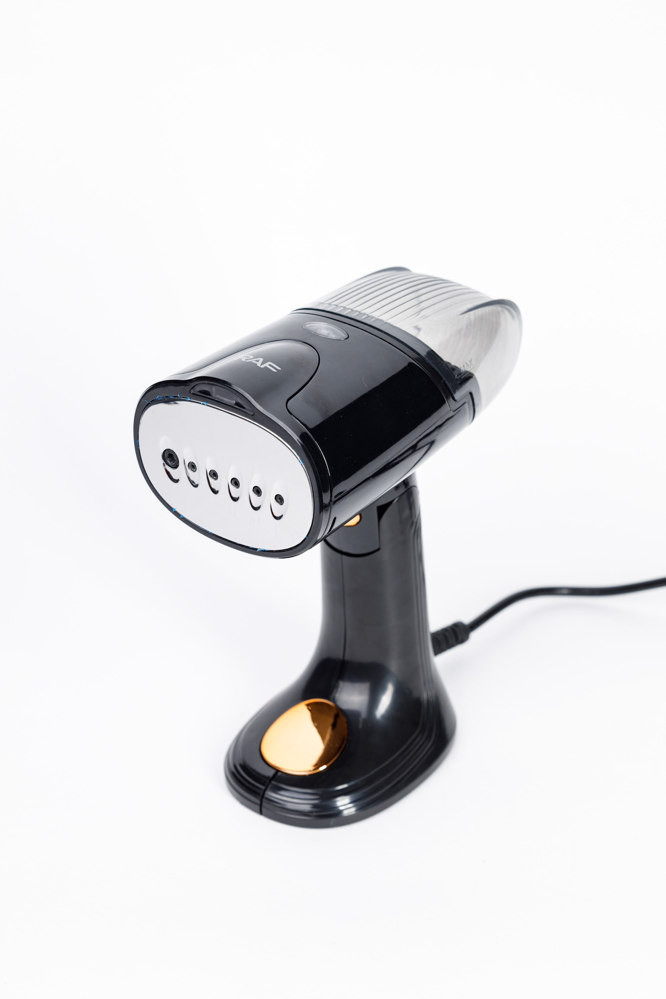 Предметная съемка техники для создания четких изображений, передающих все тонкости продукта.