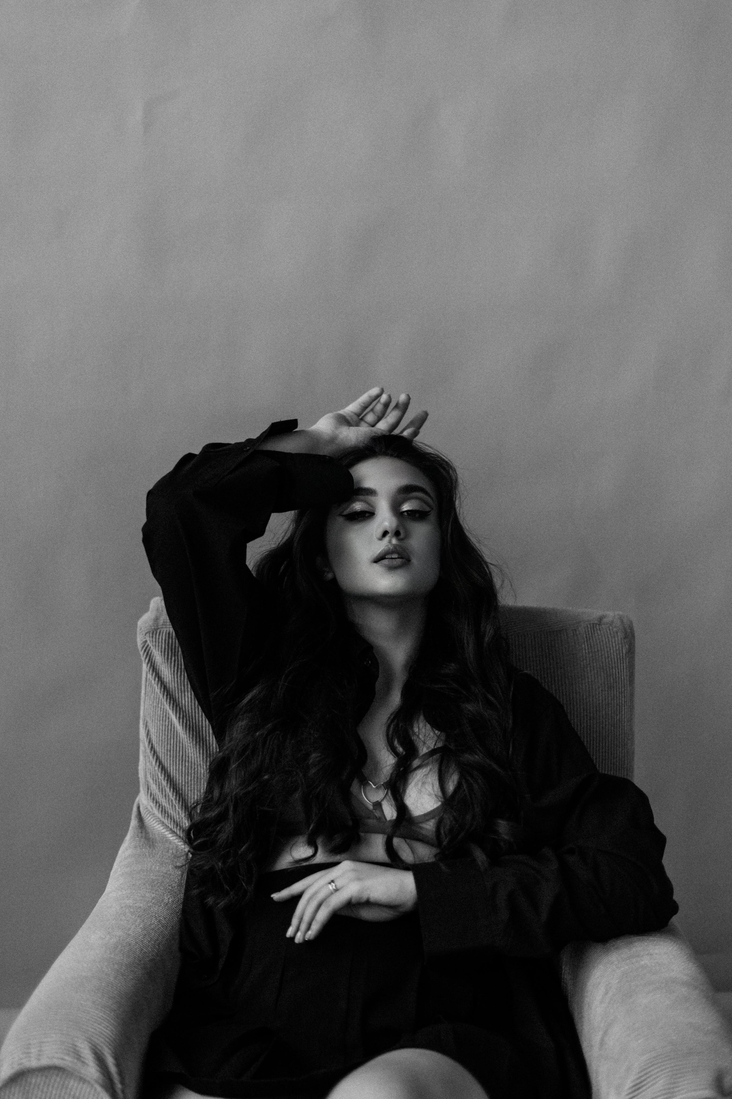 Модель plus size для предметной съемки Елизавета Е. Москва | Sale Easy