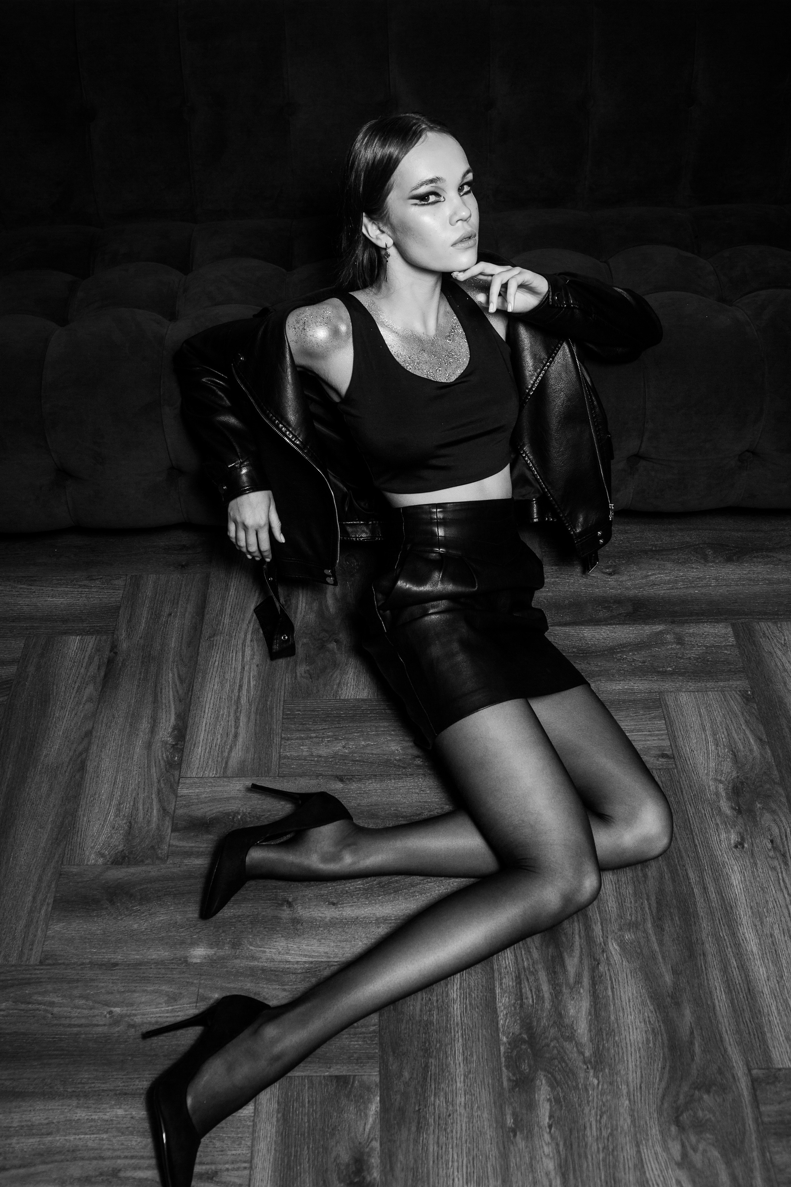 Модель для предметной съемки Виолетта С.-Пб| Sale Easy