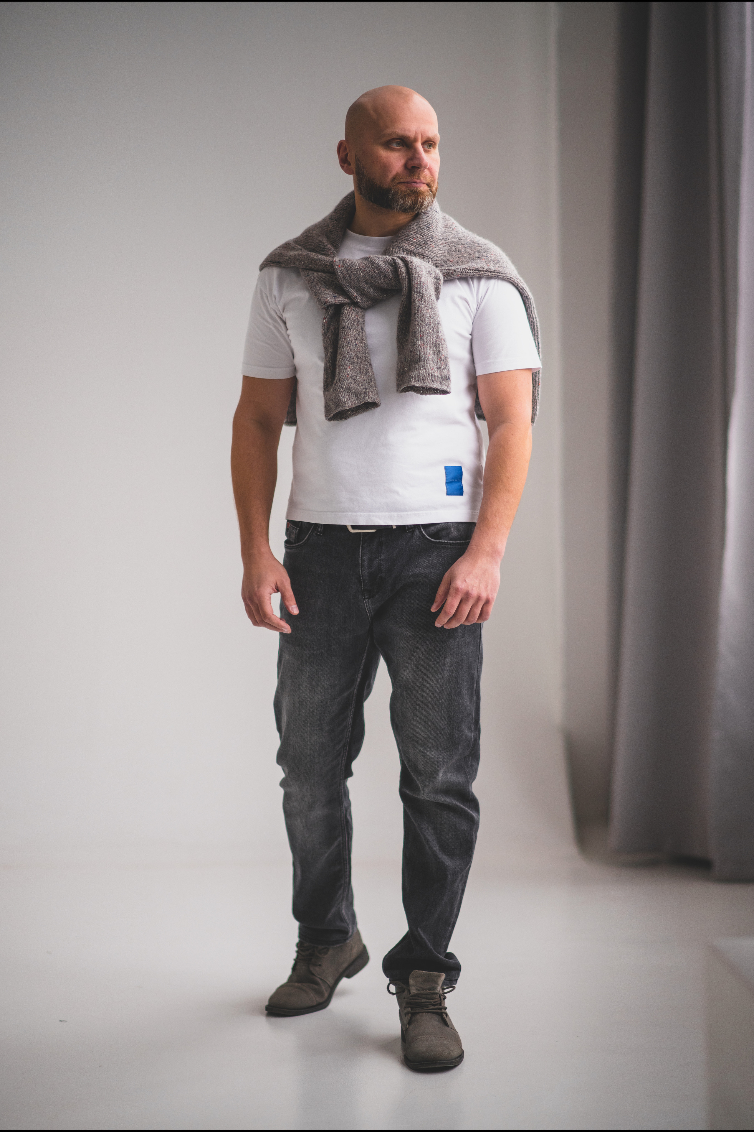 Модель для предметной съемки Алексей Г. Москва | Sale Easy