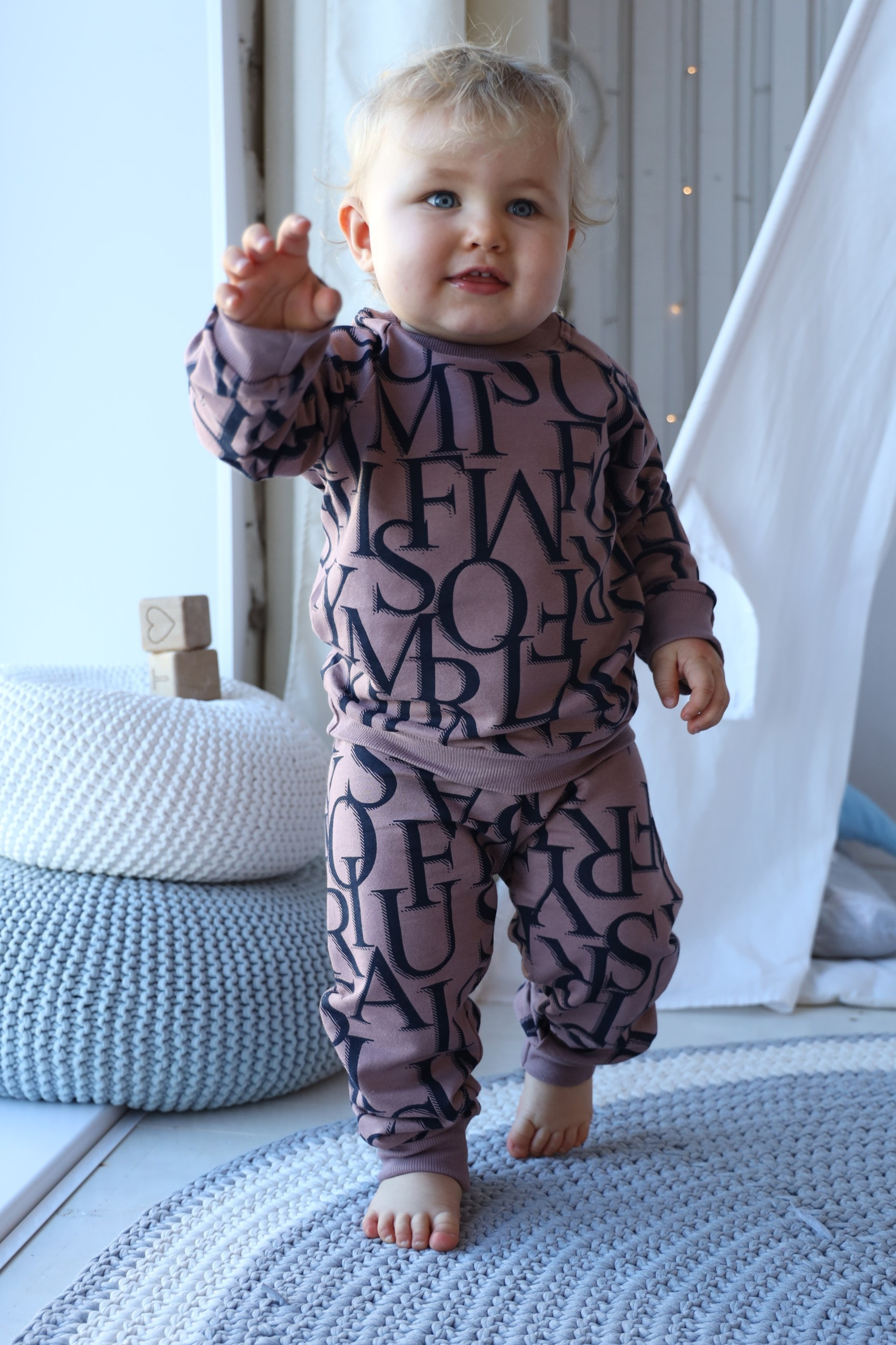 Модель девочка для предметной съемки Маша Н.Новгород | Sale Easy