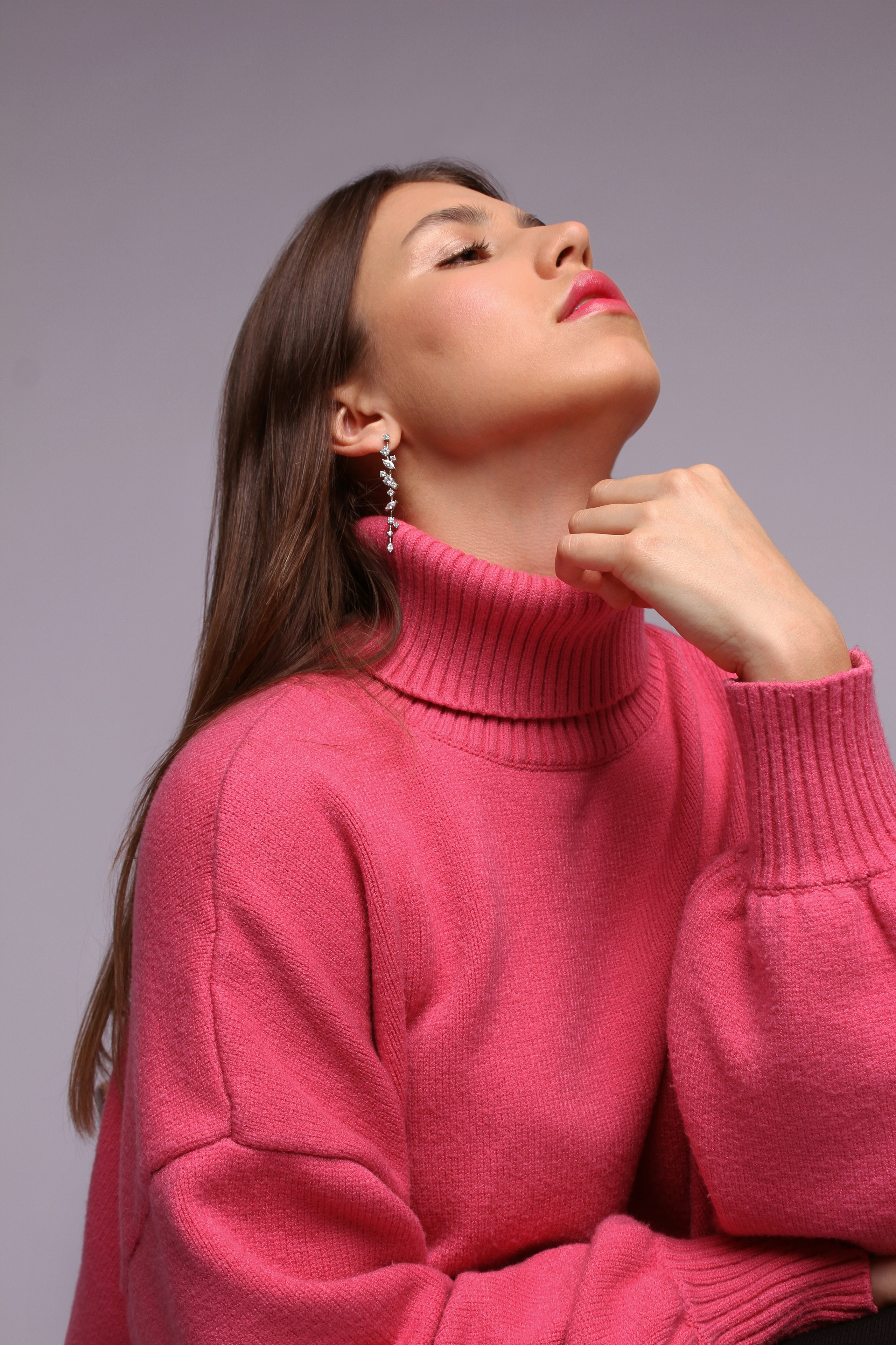 Модель plus size для предметной съемки Полина Н. Москва | Sale Easy