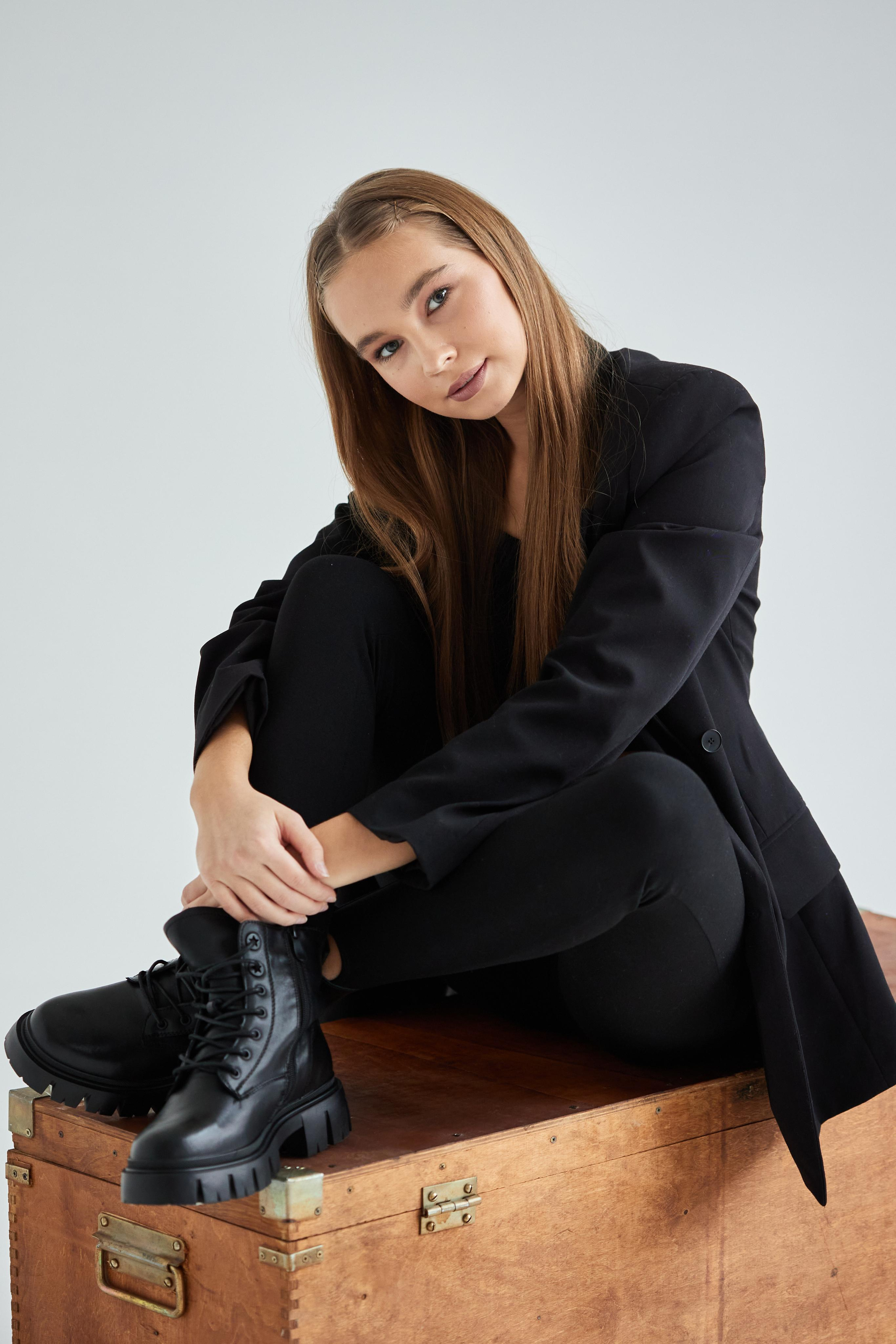 Модель для предметной съемки София Е Н.Новгород |Sale Easy