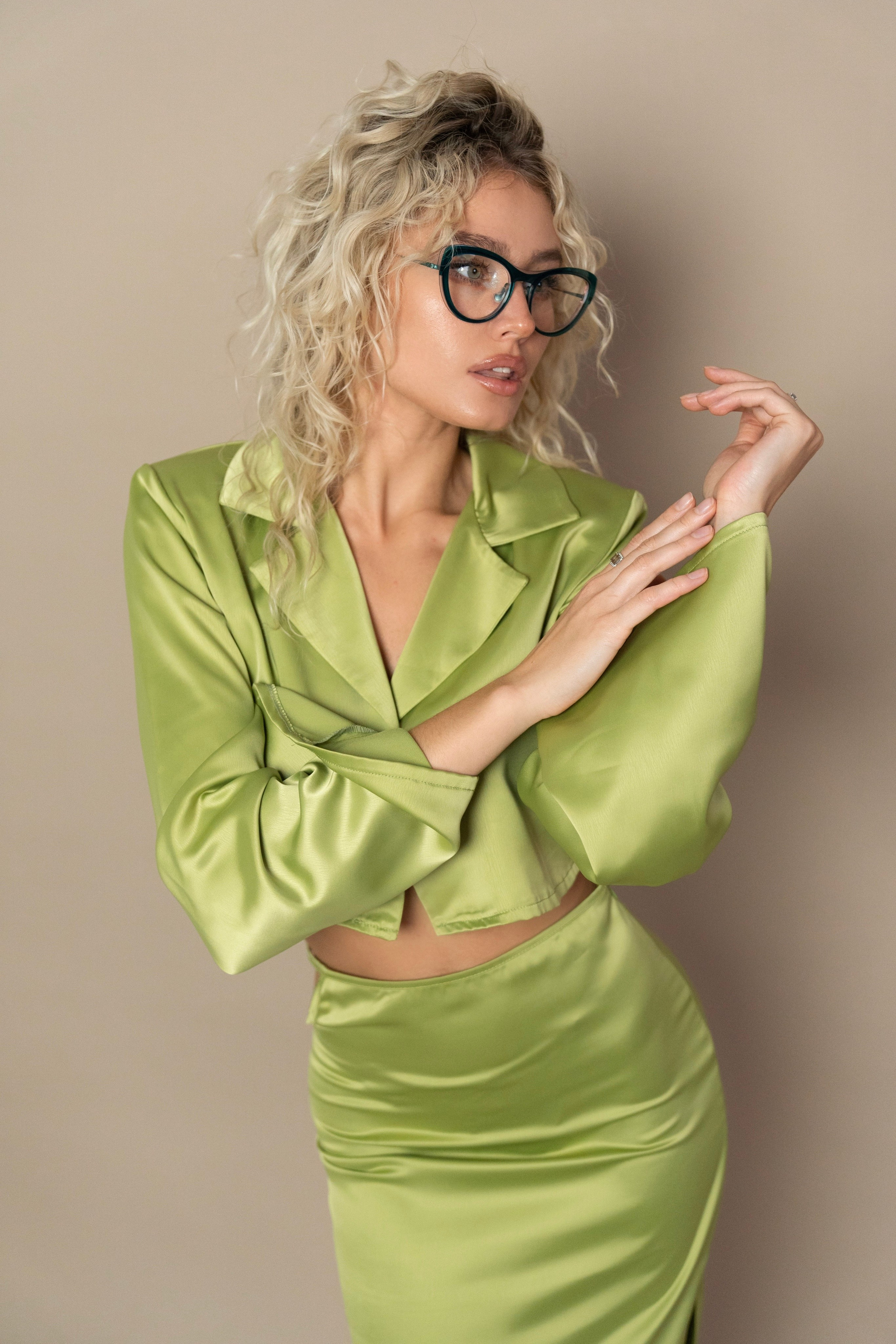 Модель для предметной съемки Алина У. С.-Пб| Sale Easy