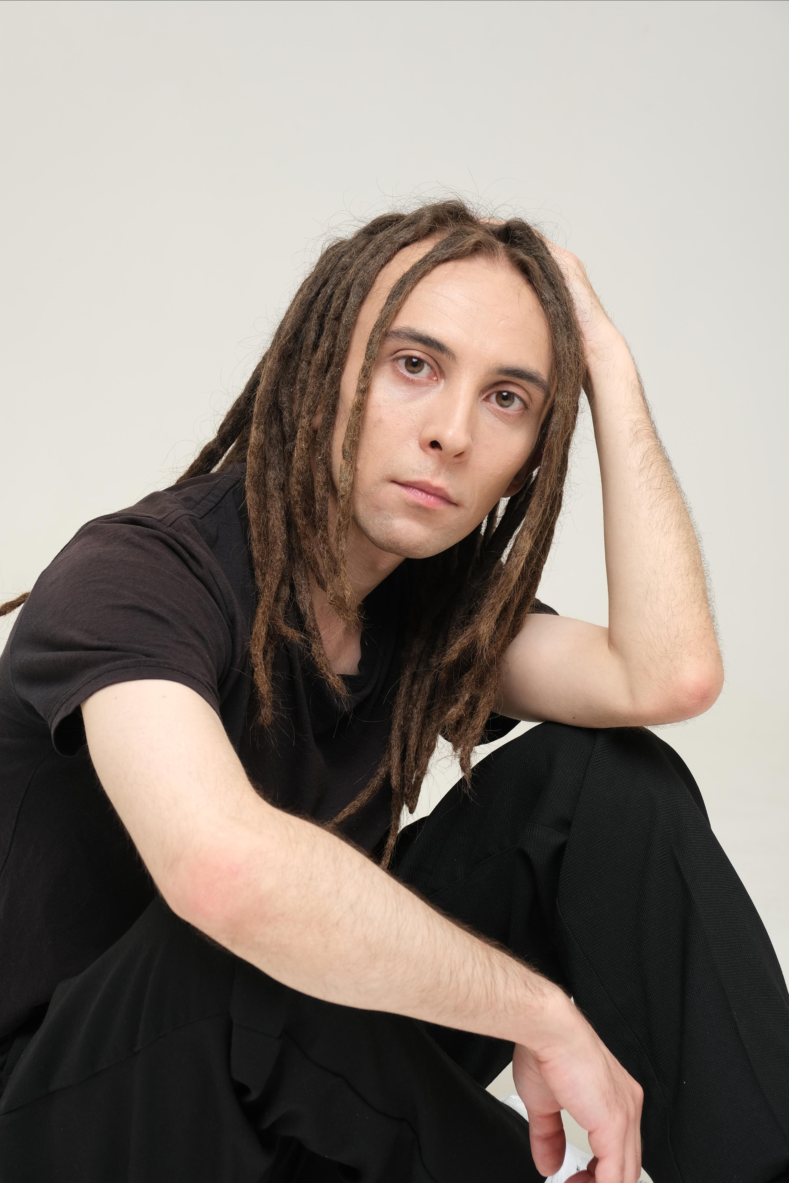 Модель для предметной съемки Тимур А. С-Петербург | Sale Easy