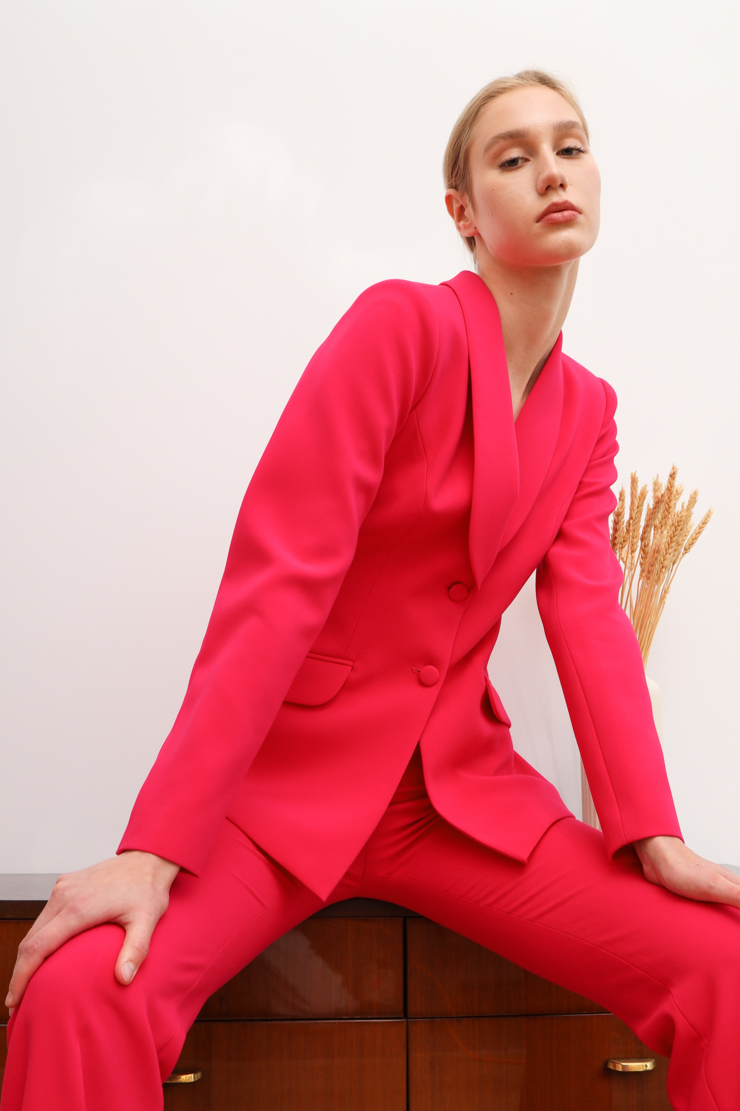 Модель для предметной съемки Елизавета К. Москва| Sale Easy