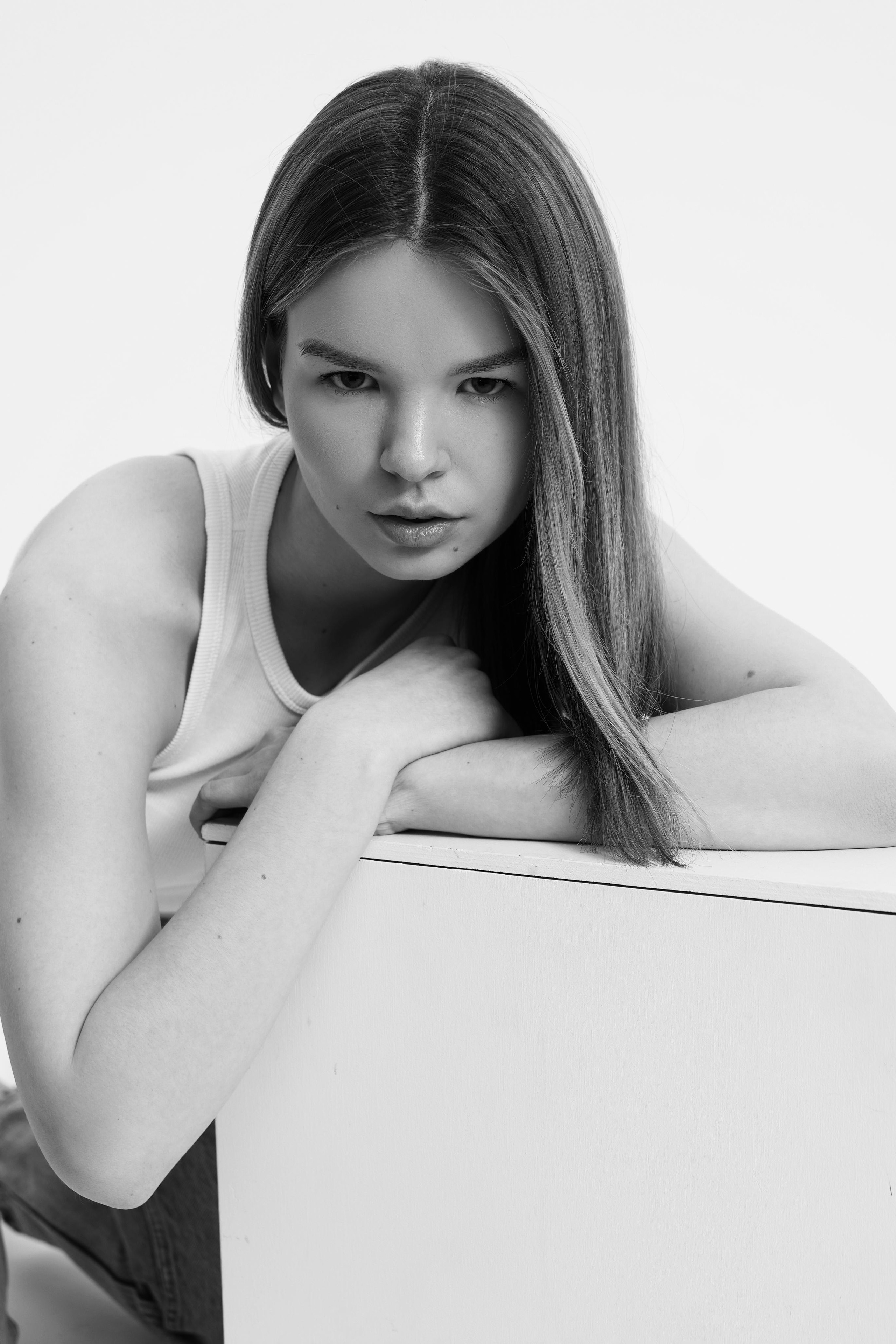 Модель для предметной съемки Евгения А. Москва| Sale Easy