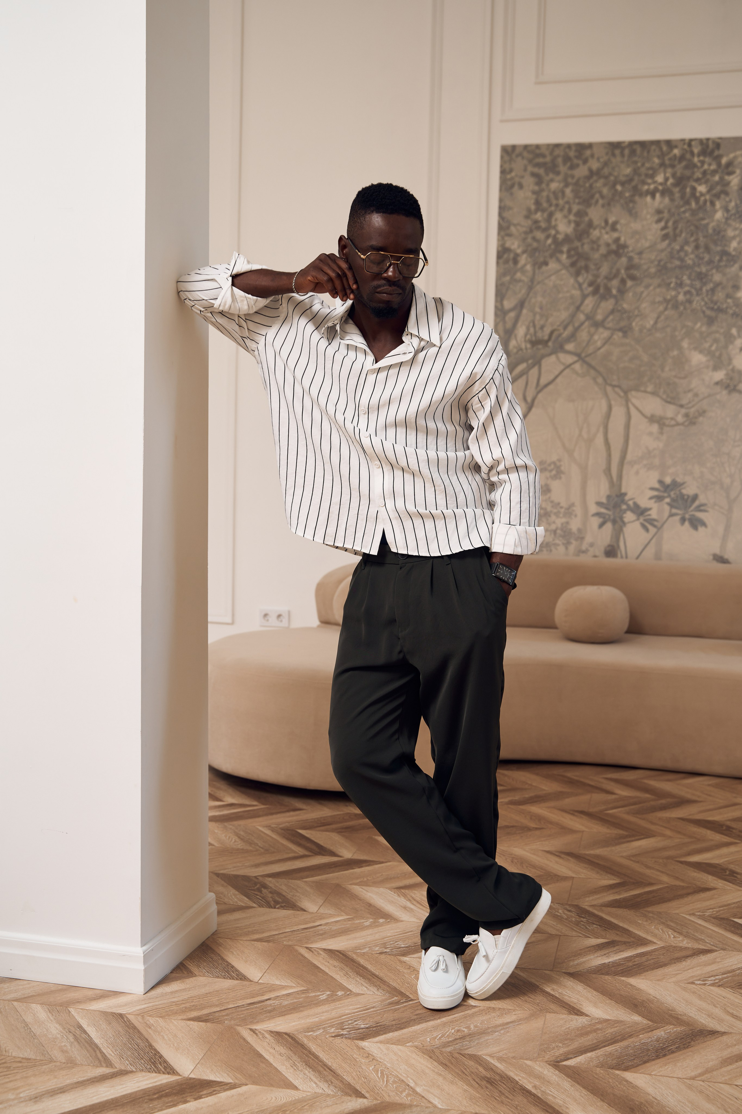 Модель для предметной съемки Кристиан Казань| Sale Easy