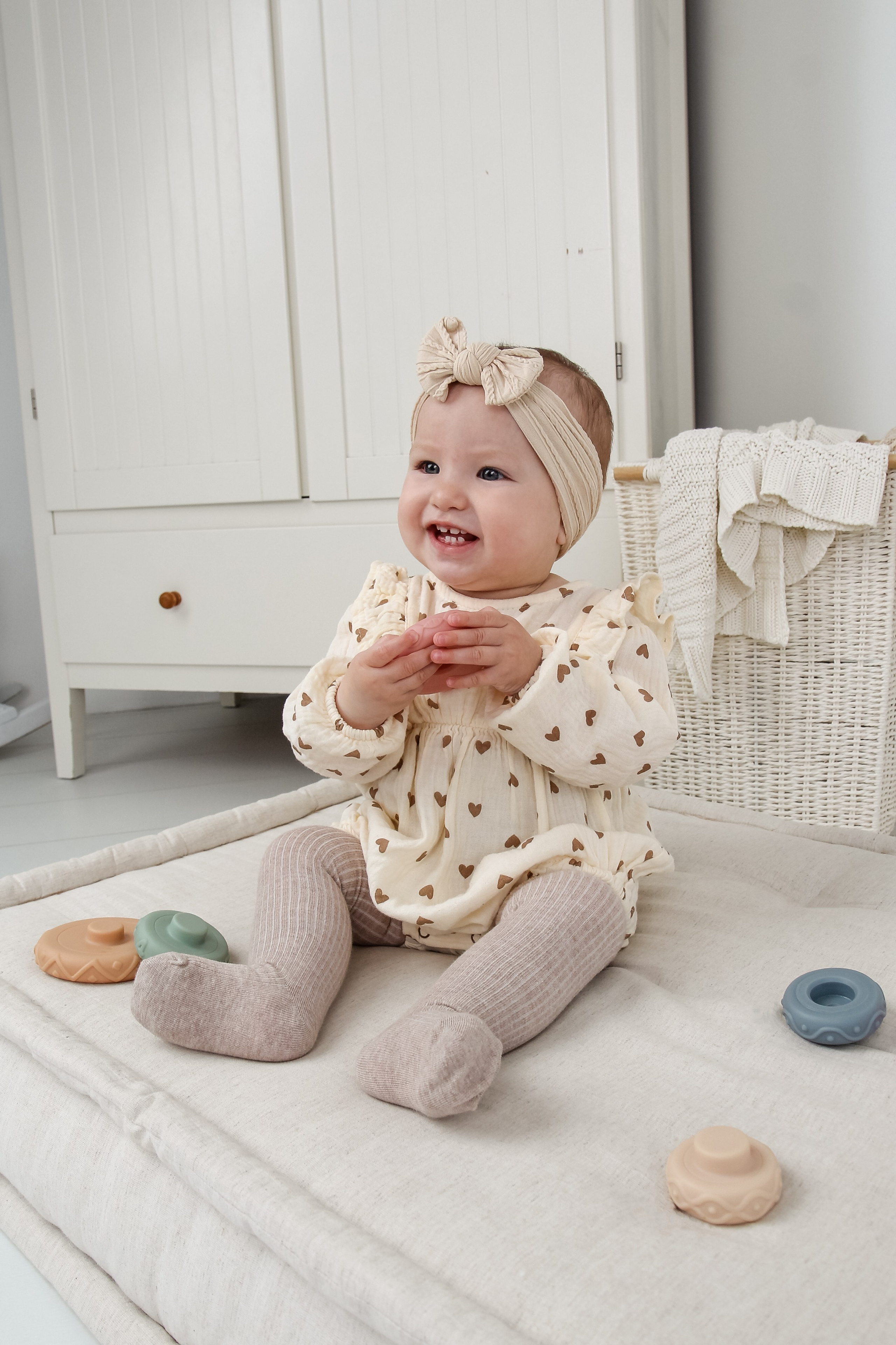 Модель девочка для предметной съемки Амелия Казань| Sale Easy