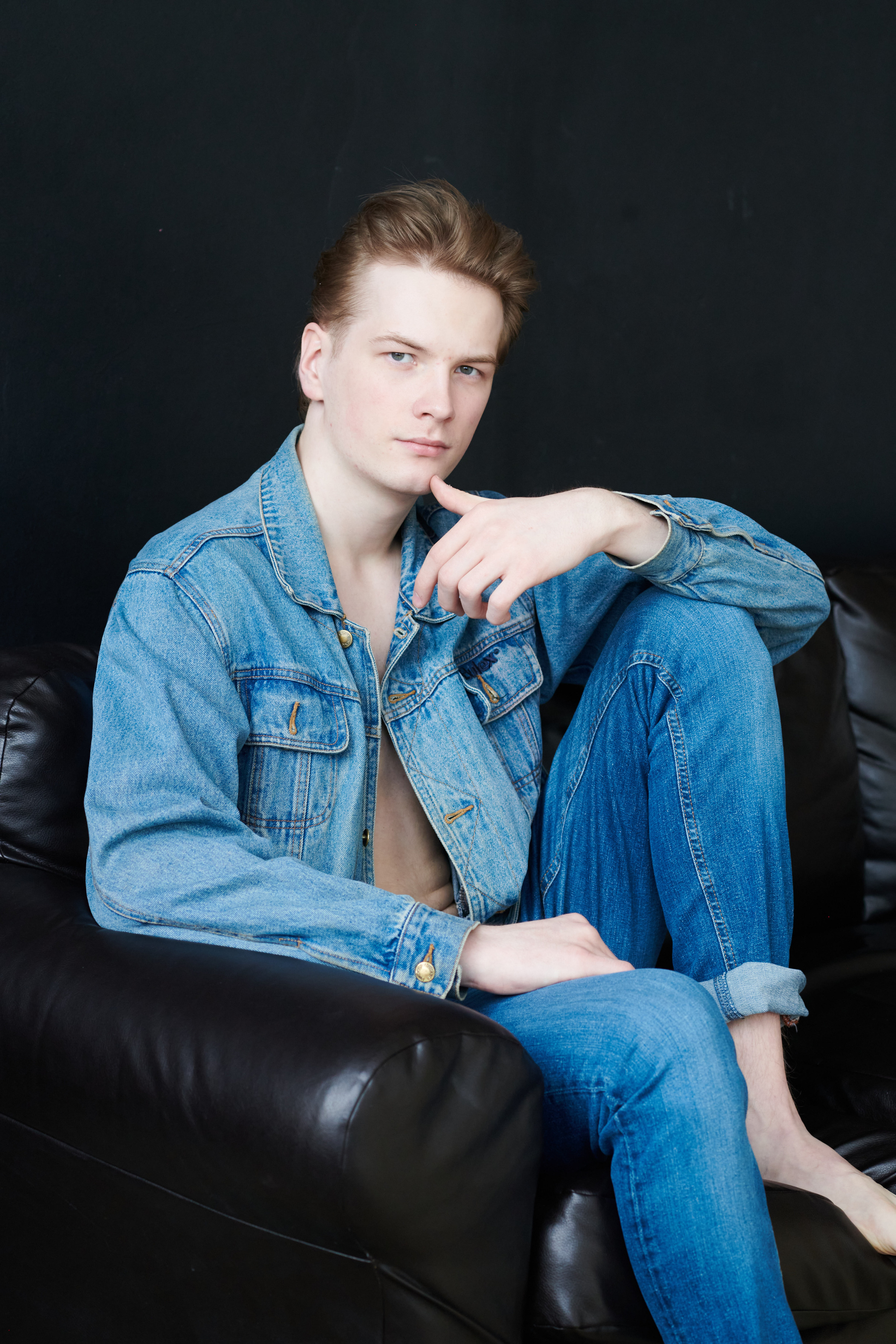 Модель для предметной съемки Кирилл В Н.Новгород | Sale Easy