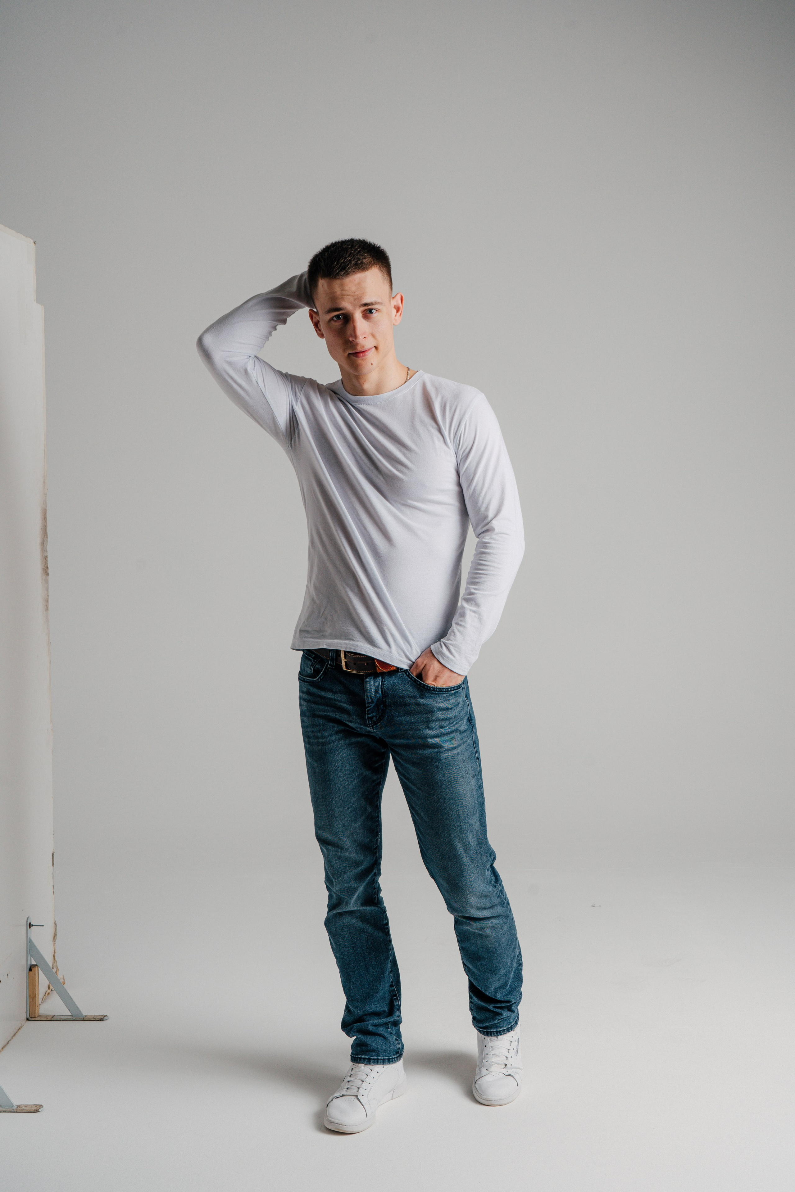 Модель для предметной съемки  Николай А Сочи| Sale Easy