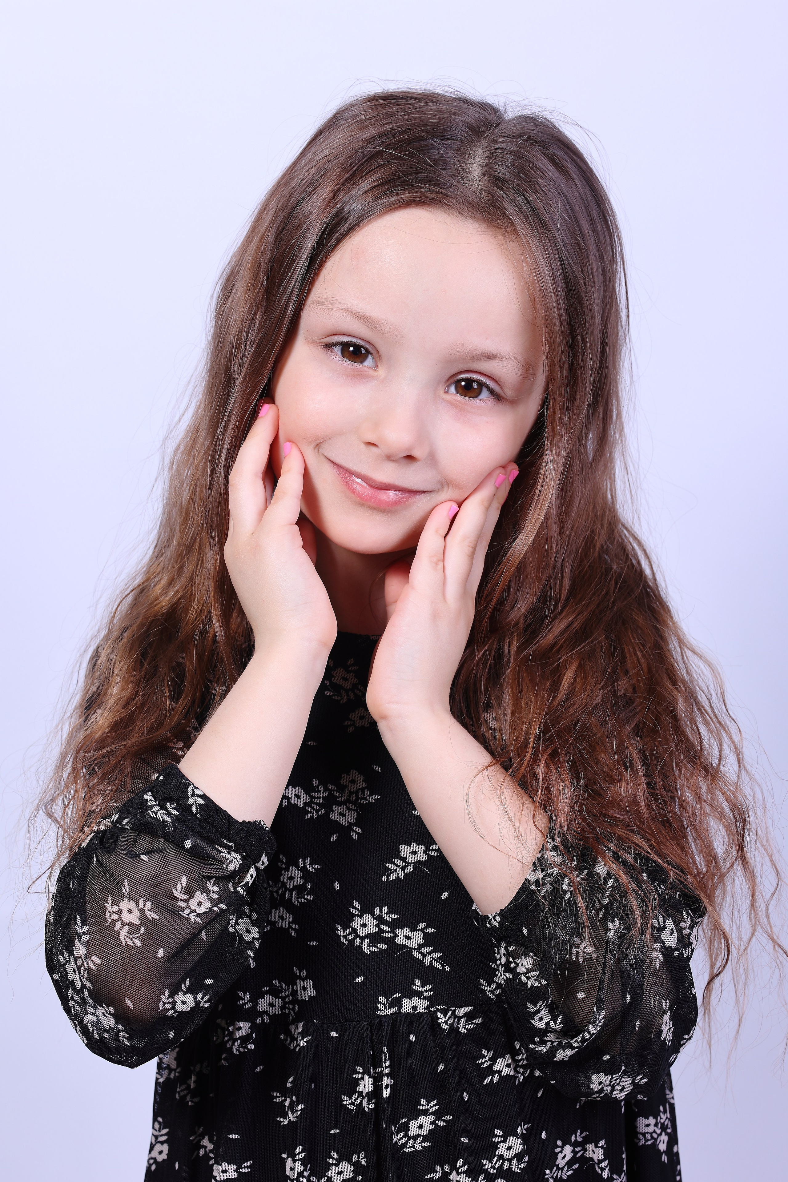 Модель для предметной съемки Виктория Н. Н.Н.| Sale Easy