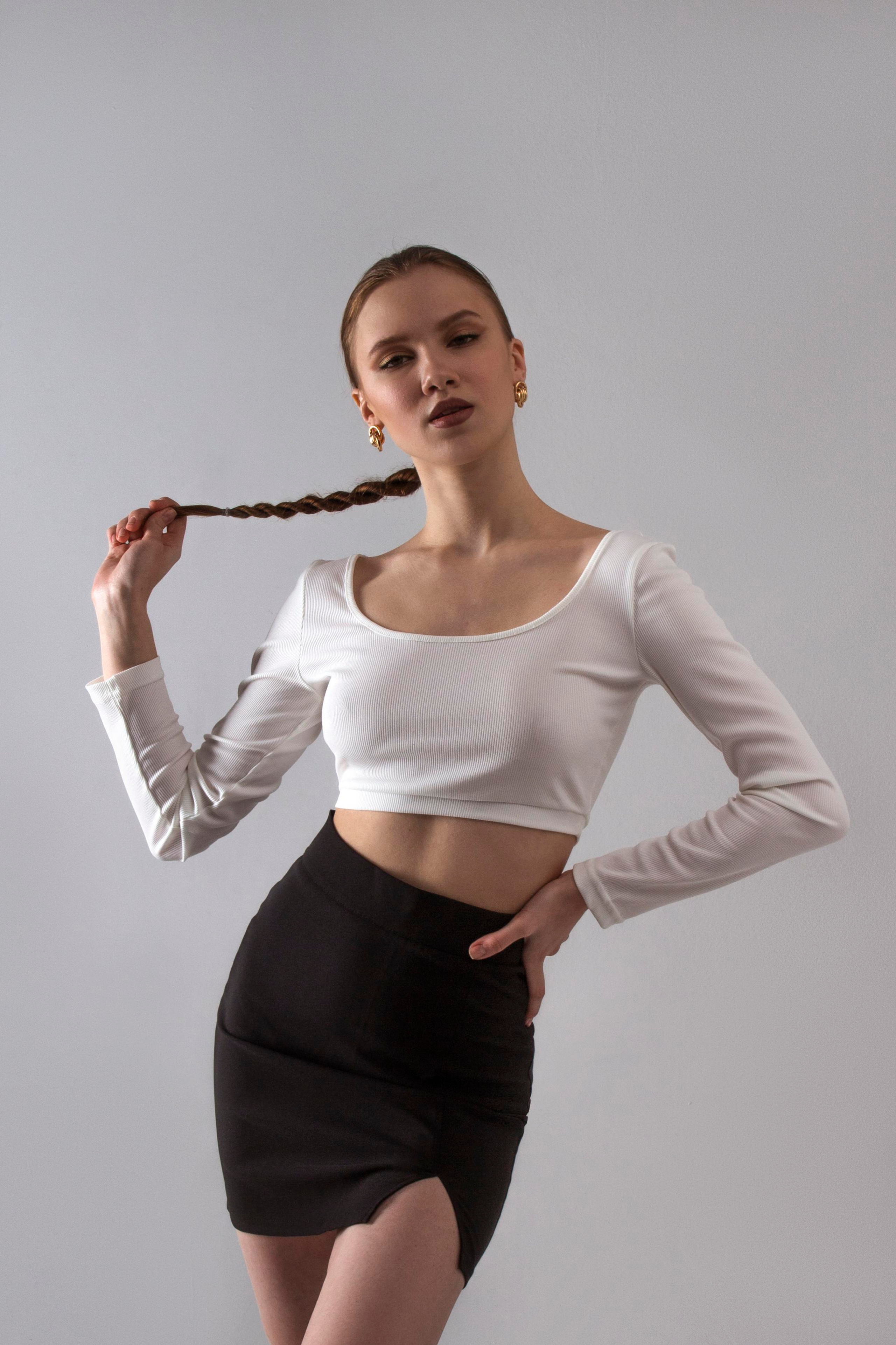 Модель для предметной съемки Лиза Б. С-Петербург | Sale Easy