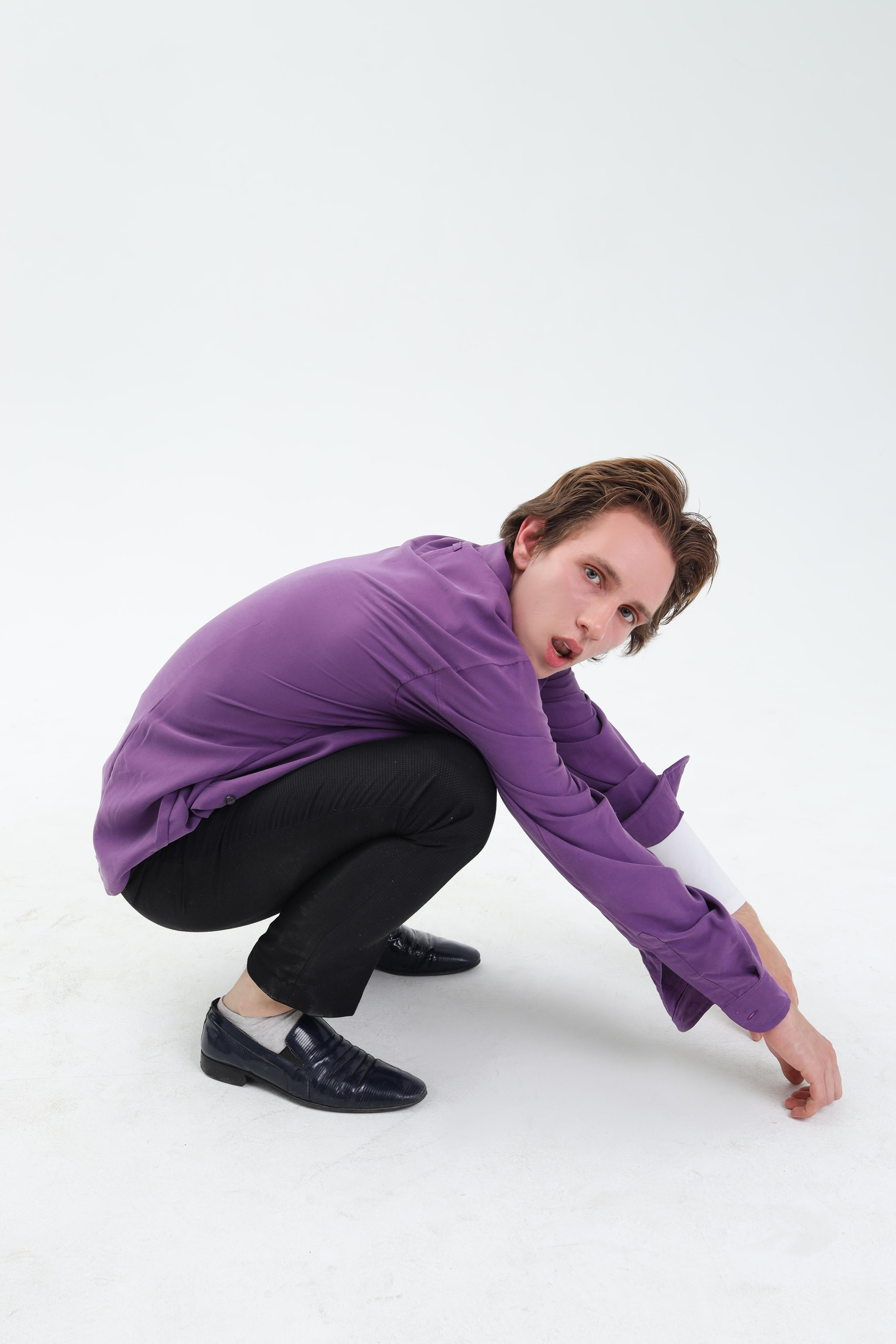 Модель для предметной съемки Виктор Москва | Sale Easy