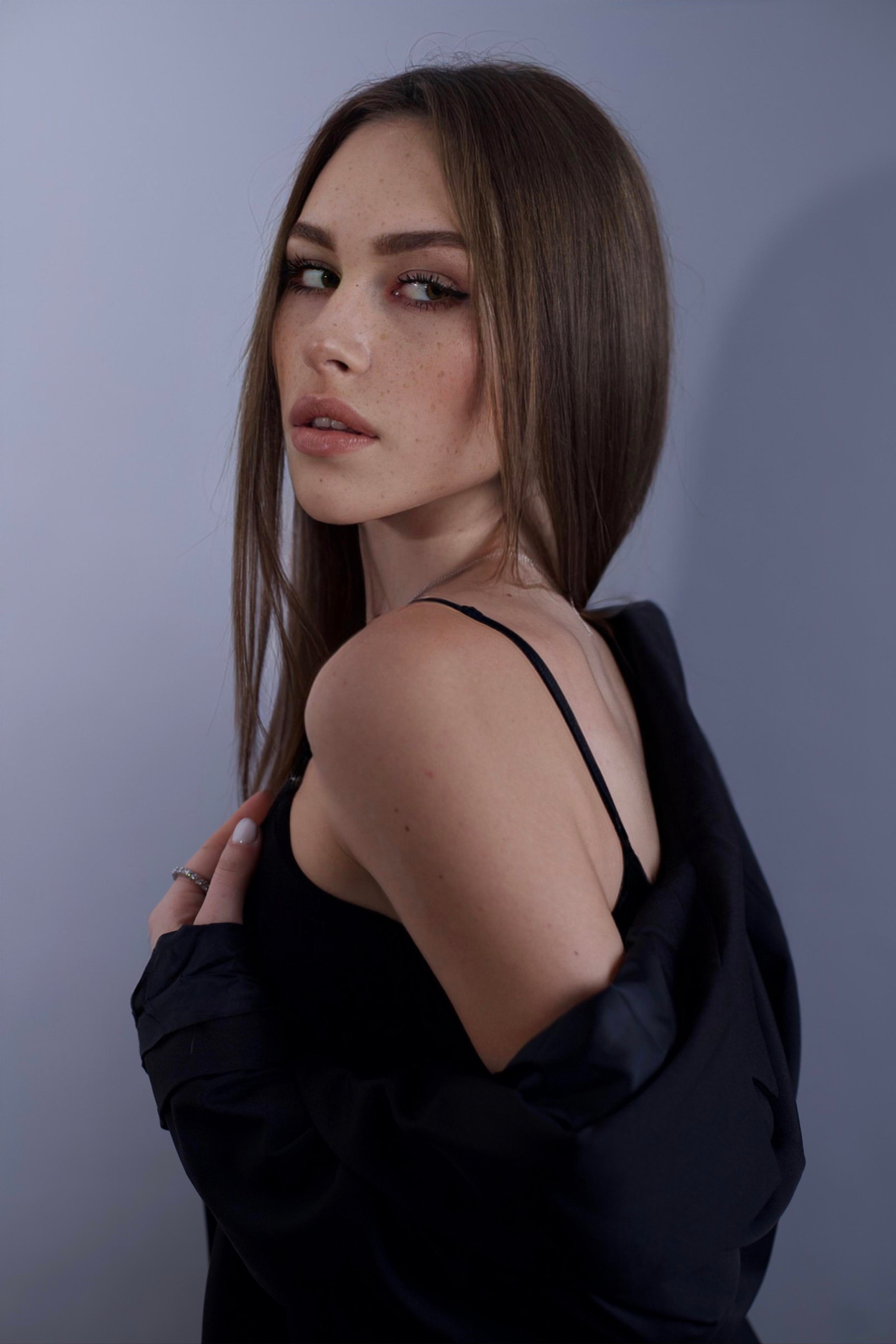 Модель для предметной съемки красотка Виктория В.Москва| Sale Easy