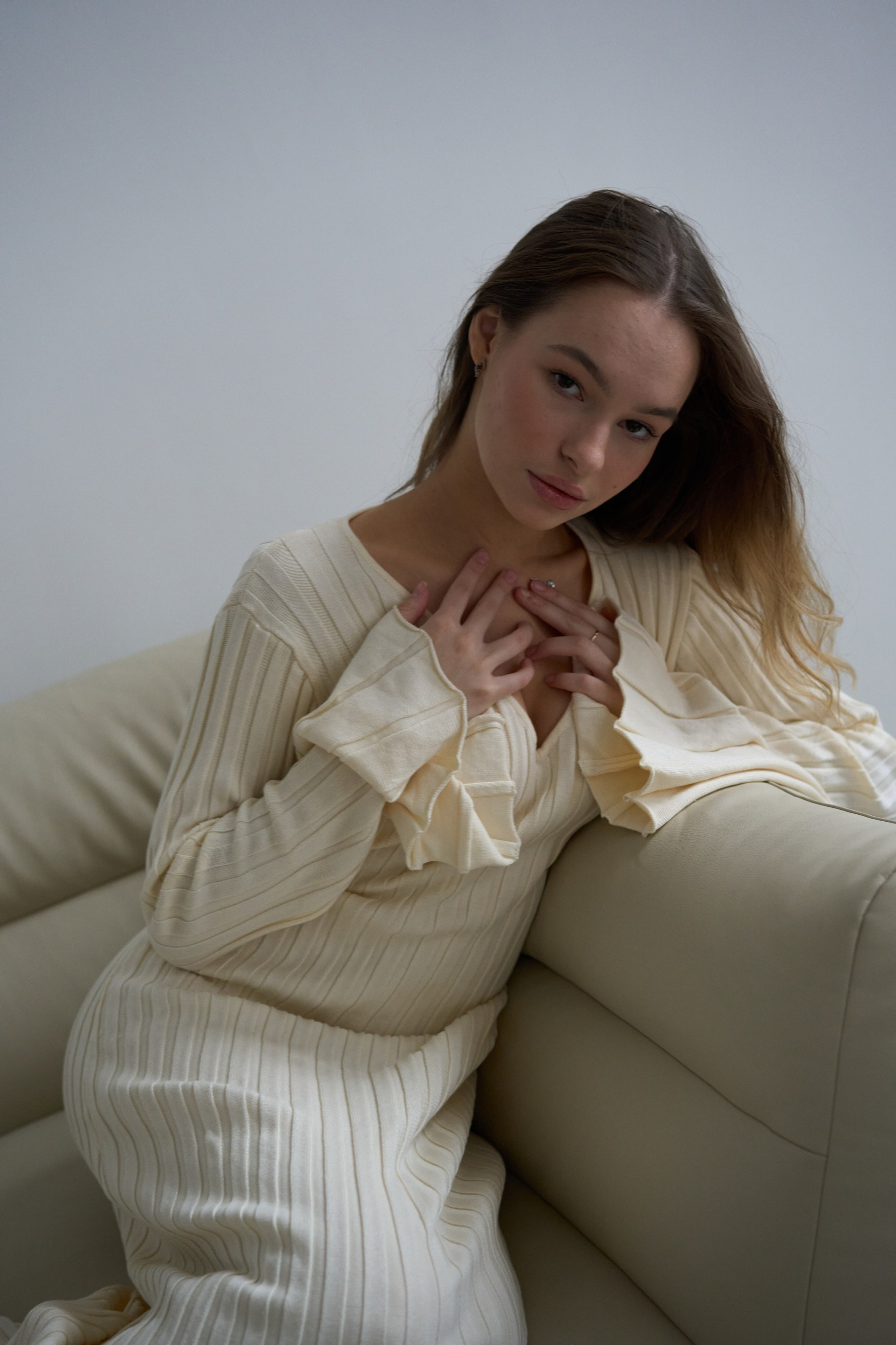 Модель для предметной съемки Анастасия Ж. С.-Пб| Sale Easy