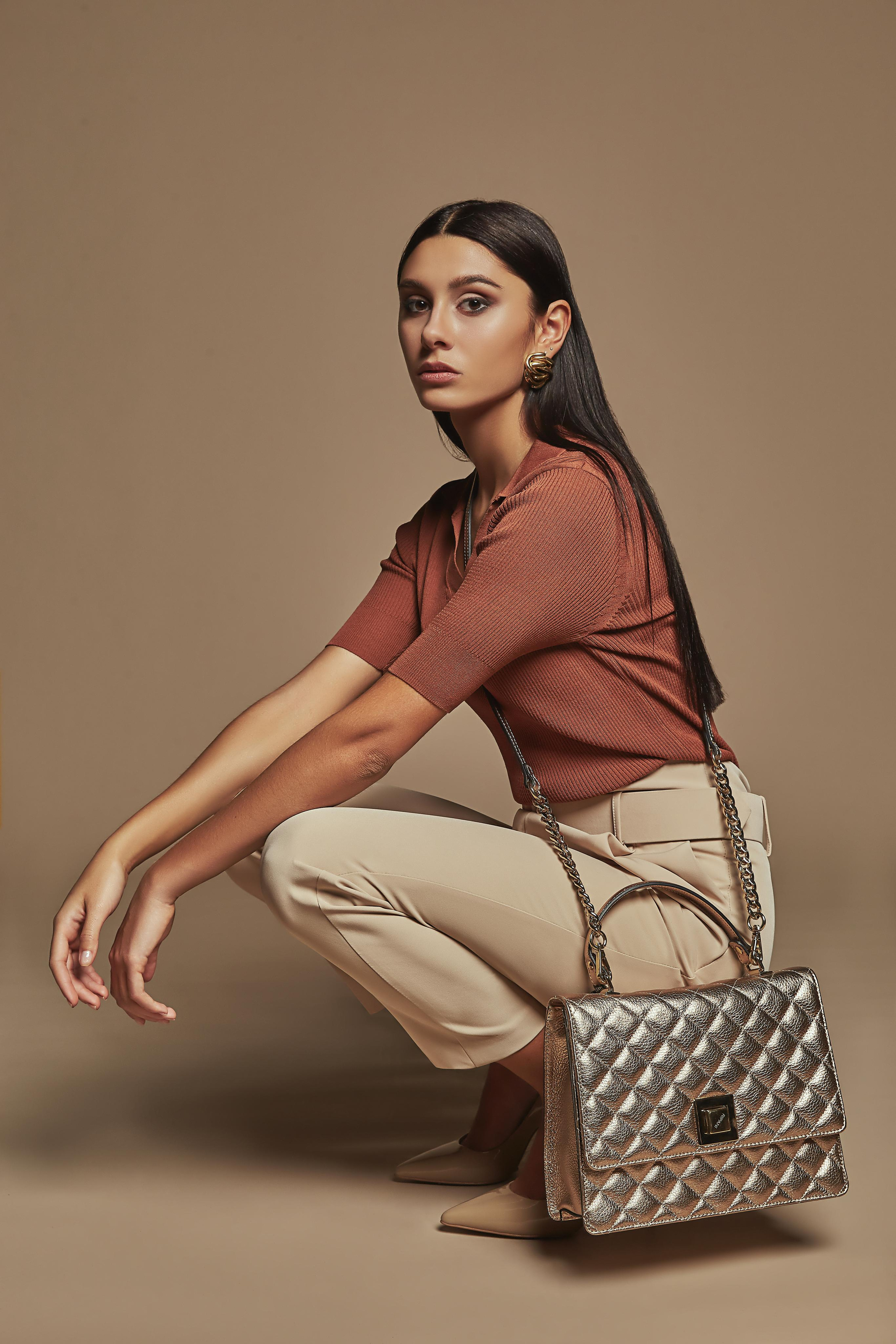 Модель для предметной съемки москвичка Анна АА| Sale Easy