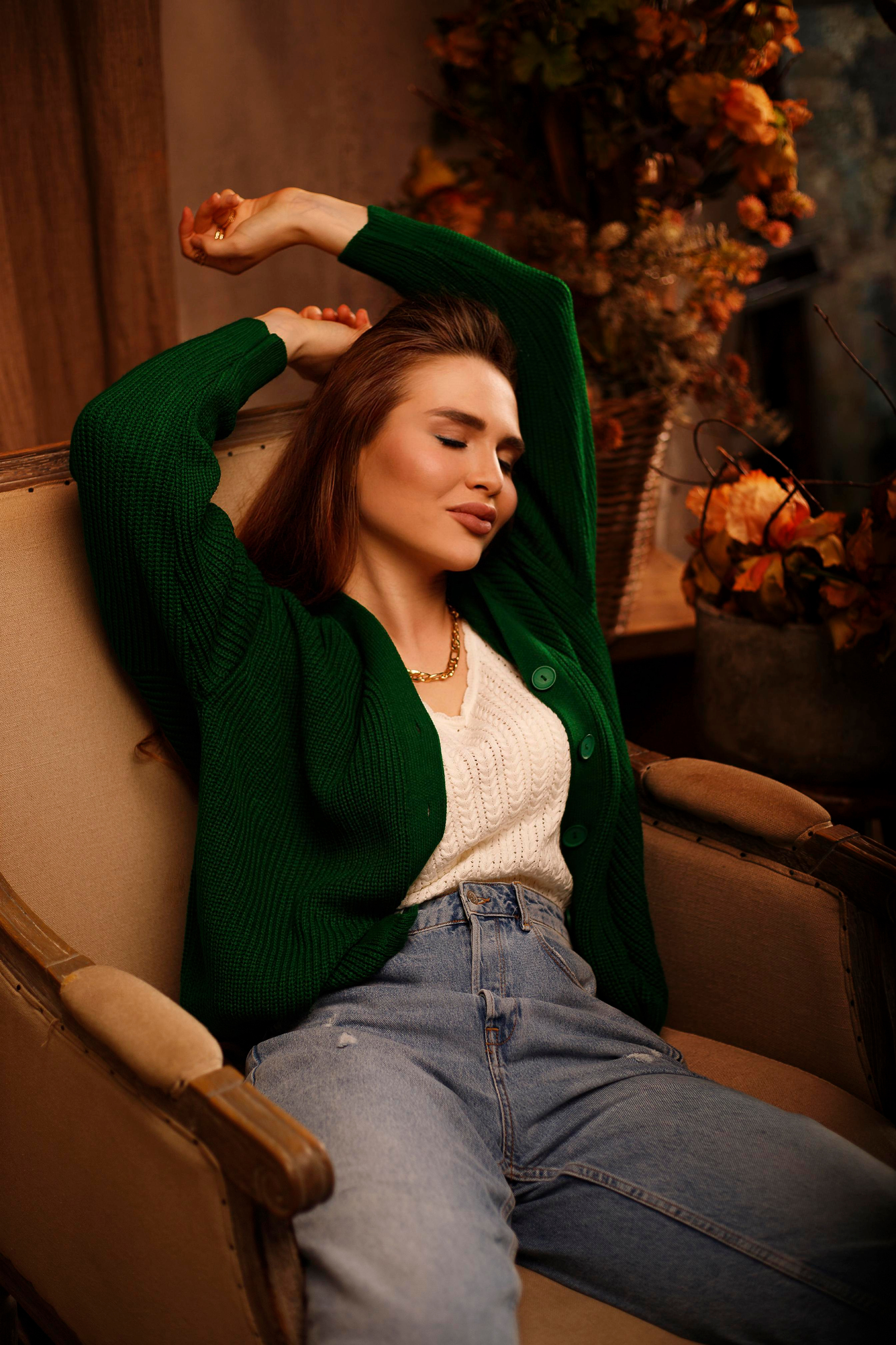 Модель для предметной съемки Надежда В. Москва| Sale Easy