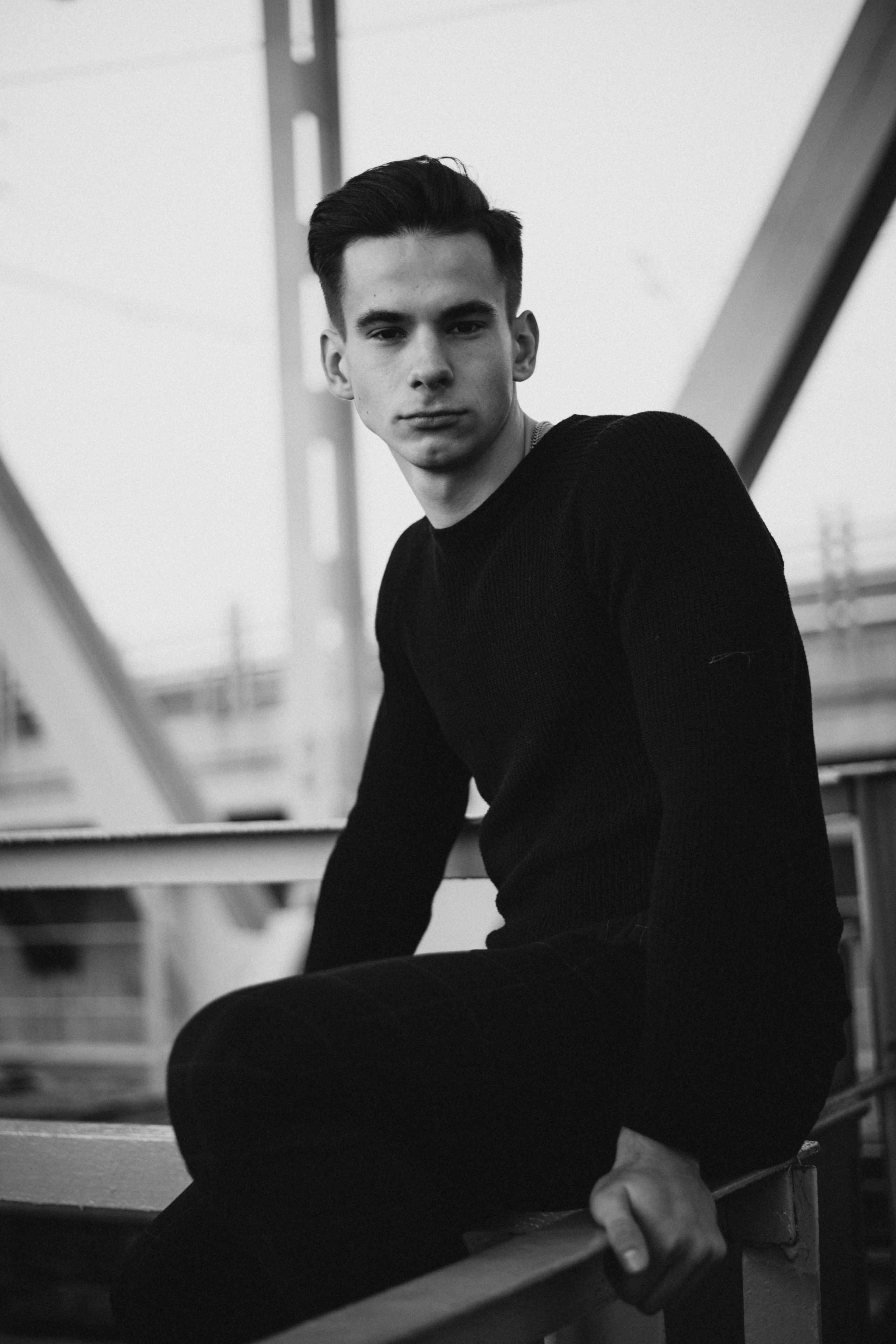 Модель для съемки на маркетплейсы Никита Б Казань| Sale Easy