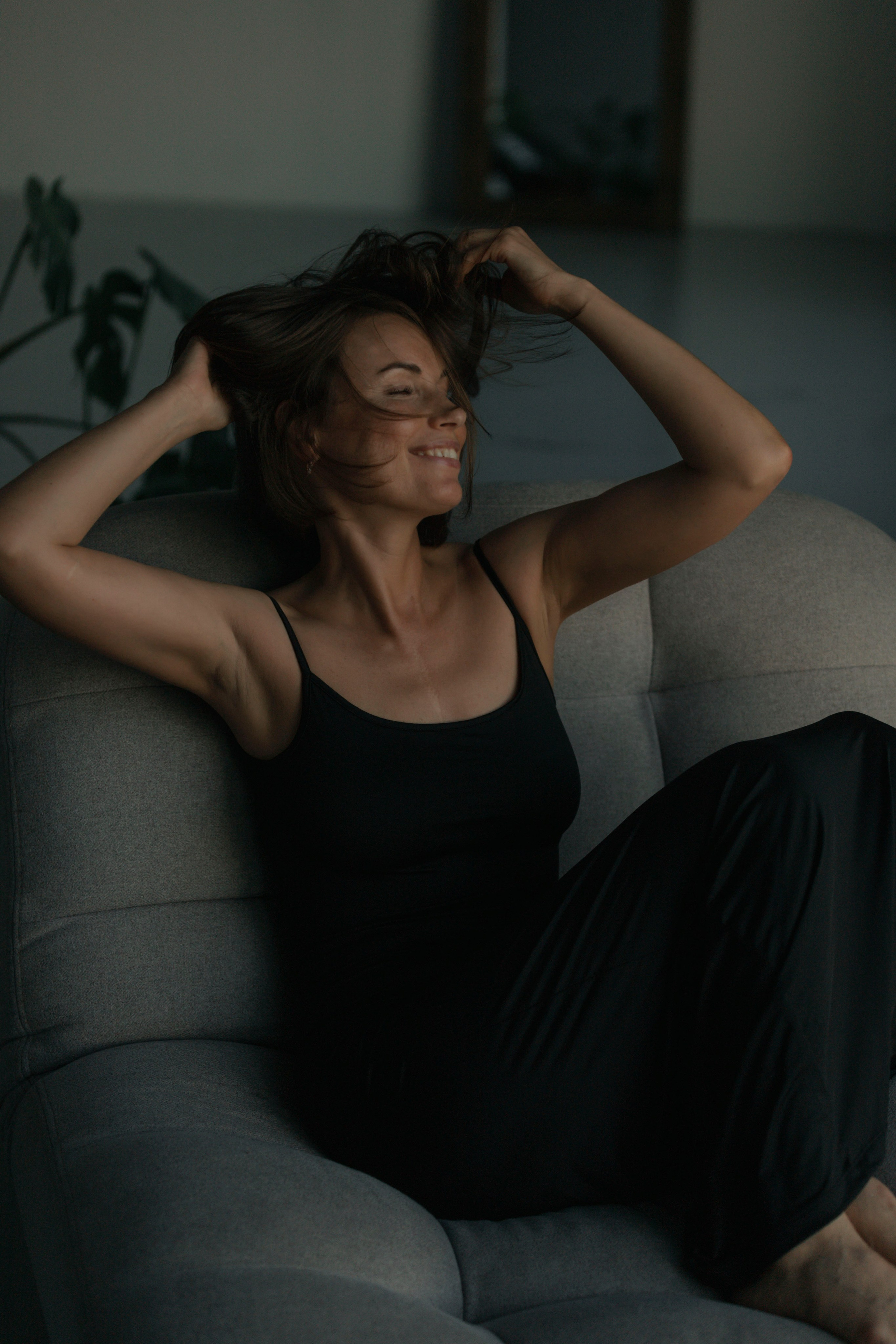 Модель для предметной съемки Надежда С.-Пб| Sale Easy