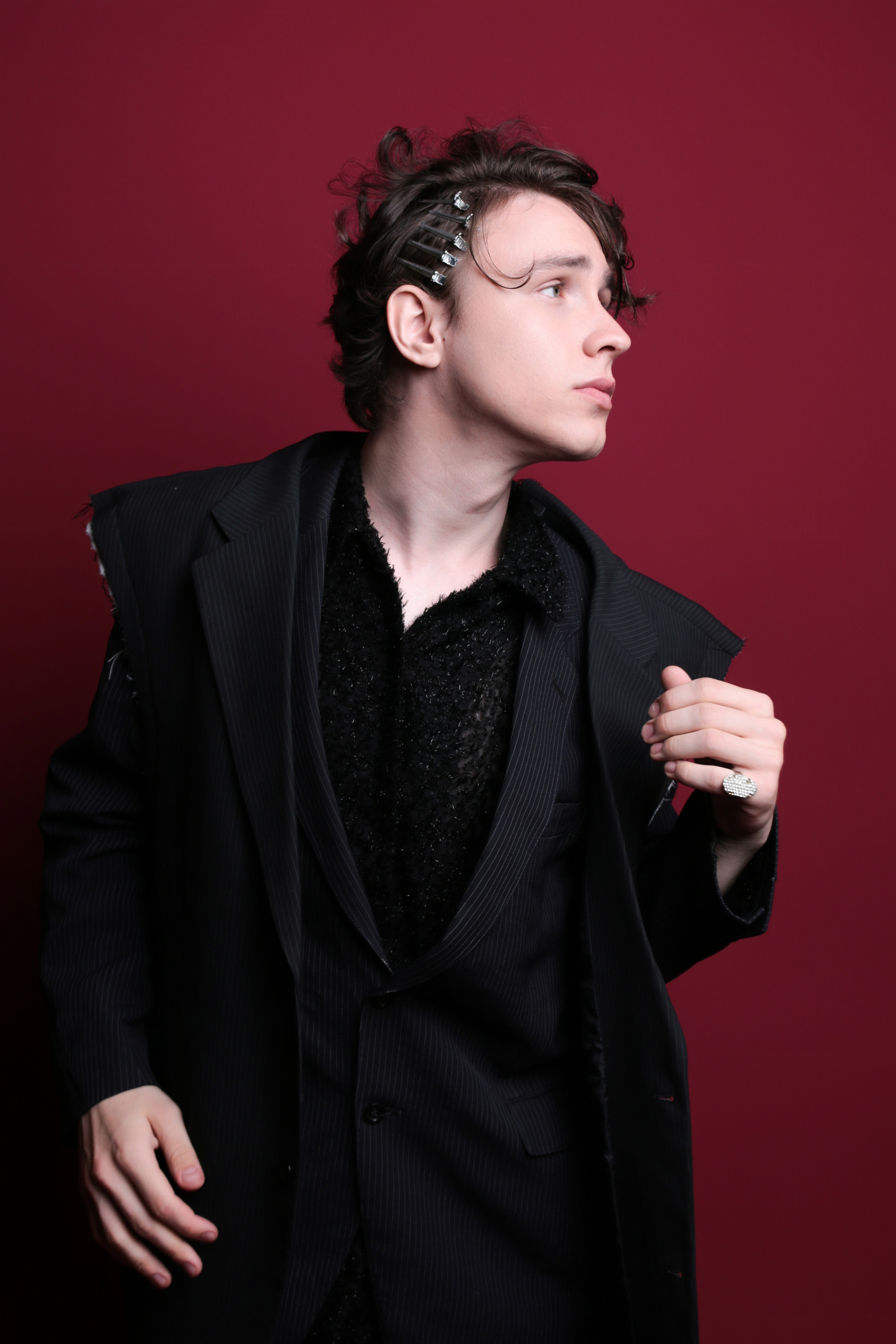 Модель для предметной съемки Илья Д С-Петербург | Sale Easy