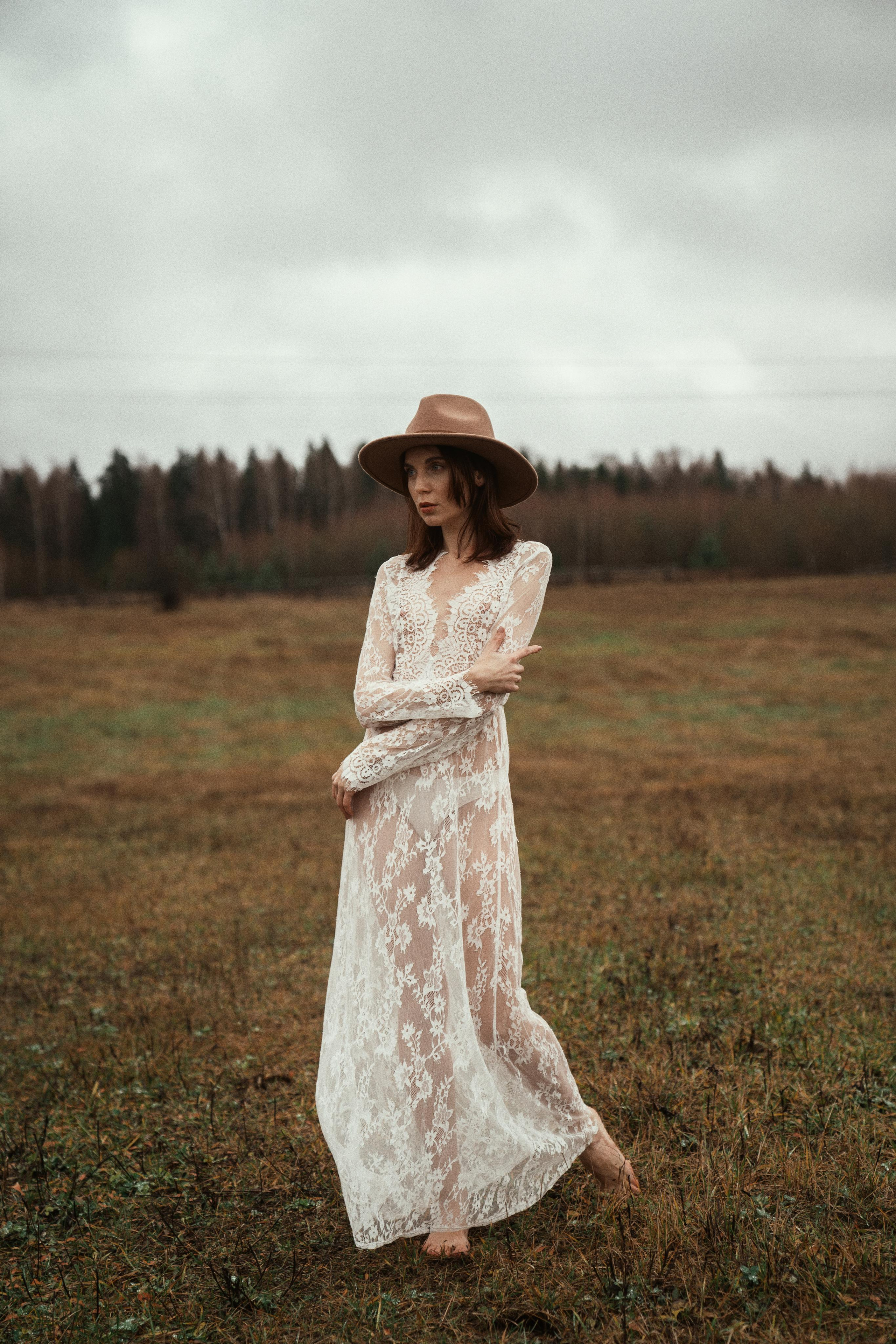 Модель для предметной съемки Евгения Б С-Петербург | Sale Easy