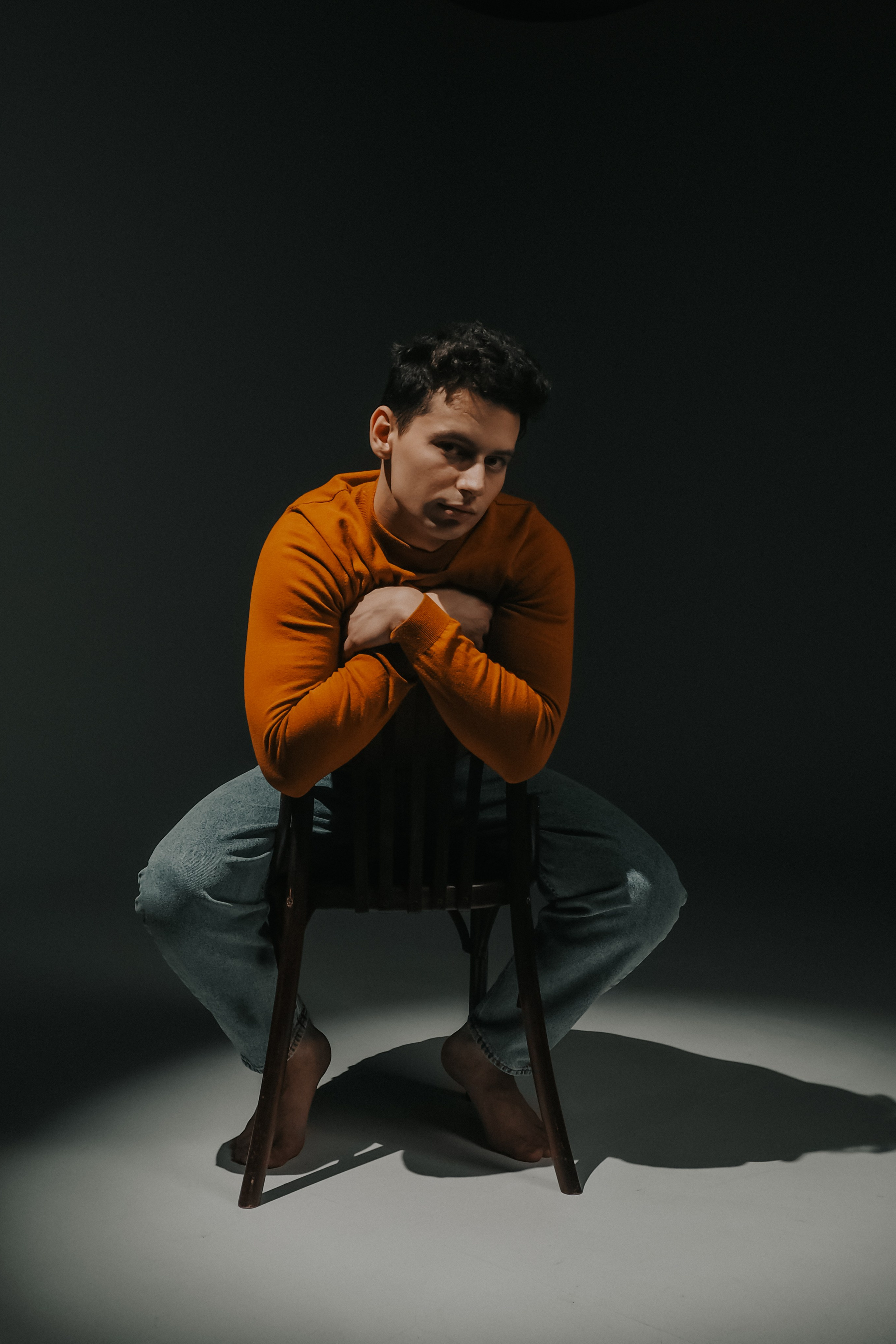 Модель для предметной съемки Александр О Казань| Sale Easy