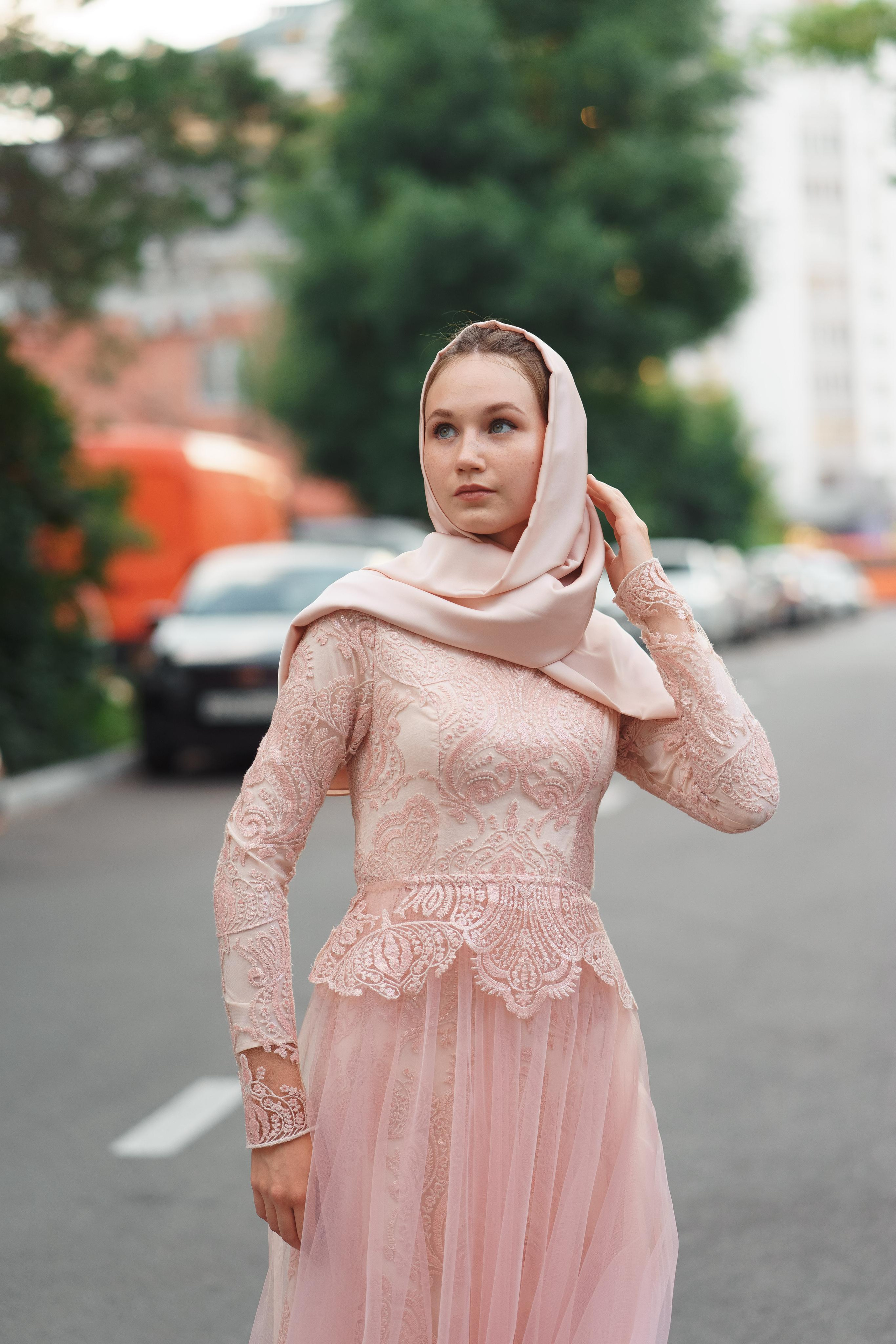 Модель для предметной съемки Диана Казань| Sale Easy