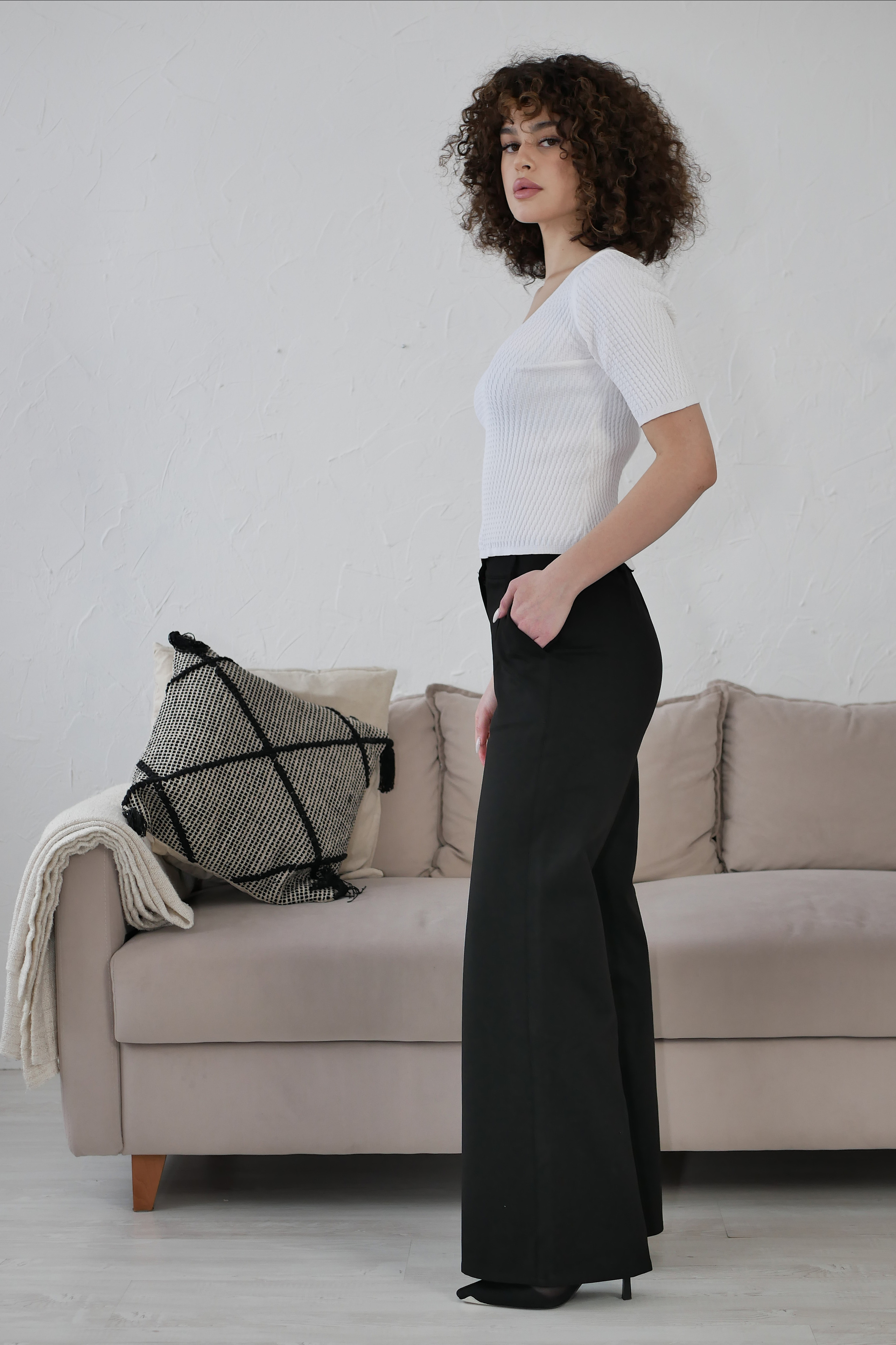 Портфолио. Фото женской одежды для маркетплейсов | Sale Easy