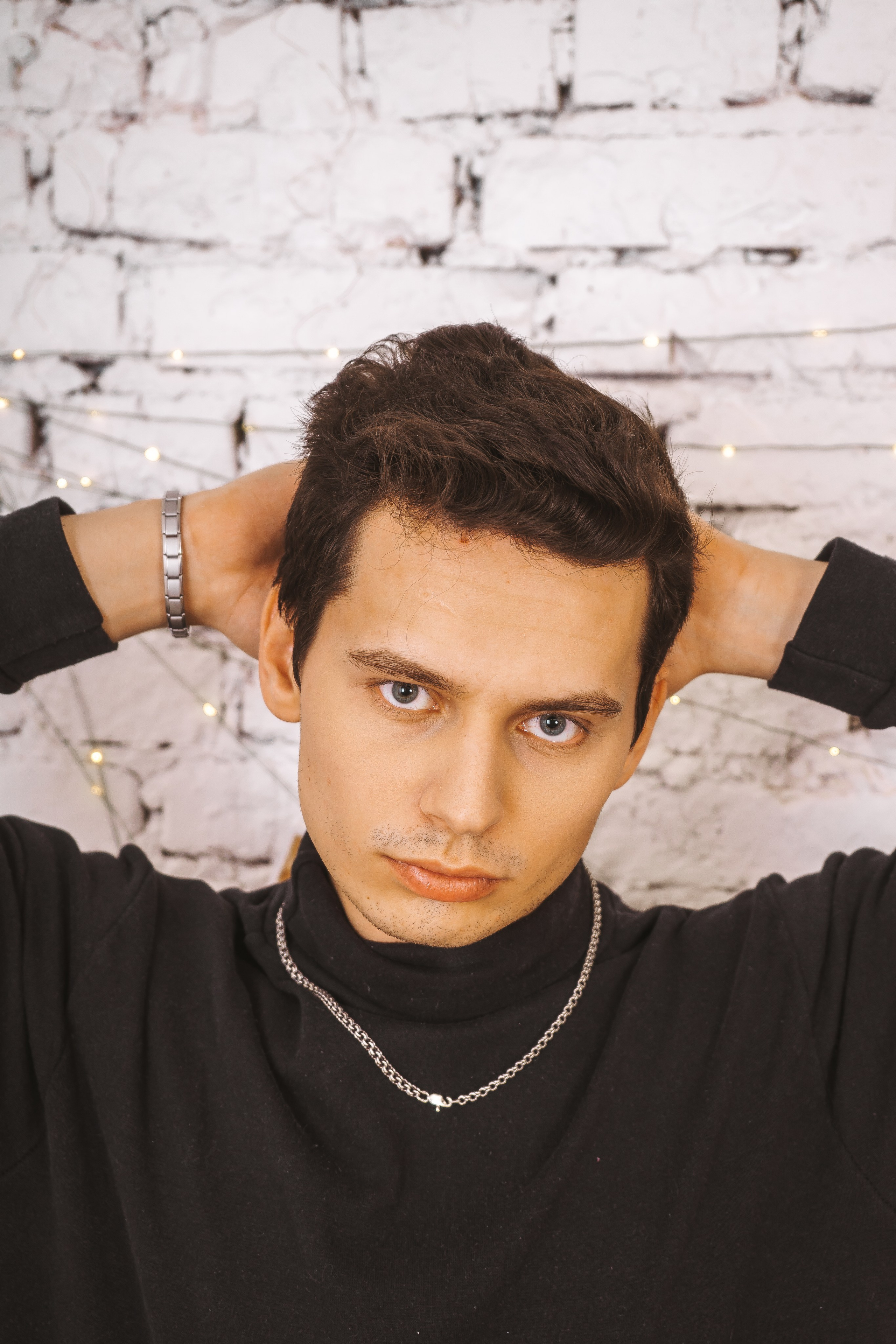 Модель для предметной съемки Александр О Казань| Sale Easy